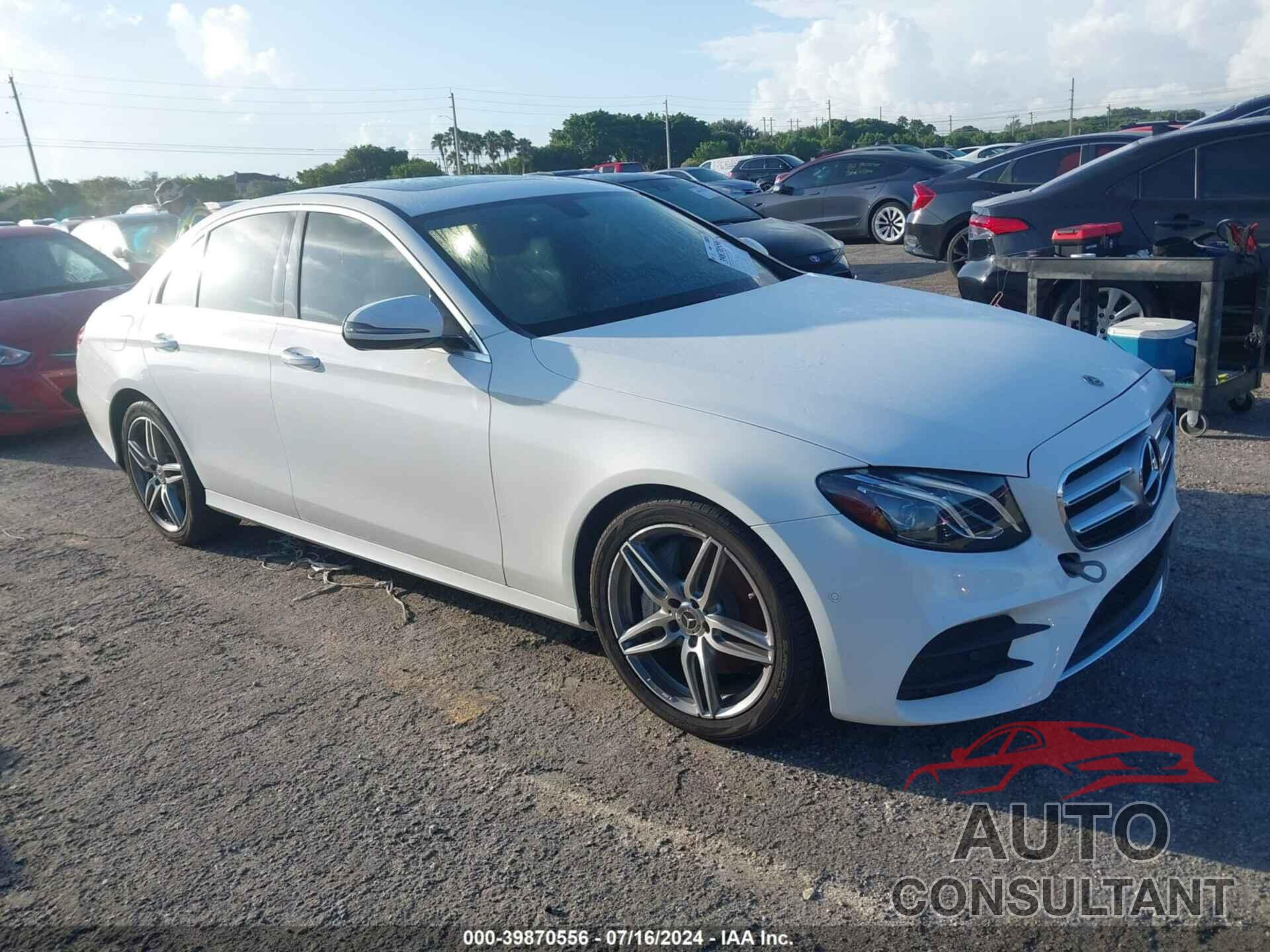 MERCEDES-BENZ E 300 2018 - WDDZF4JB8JA383765