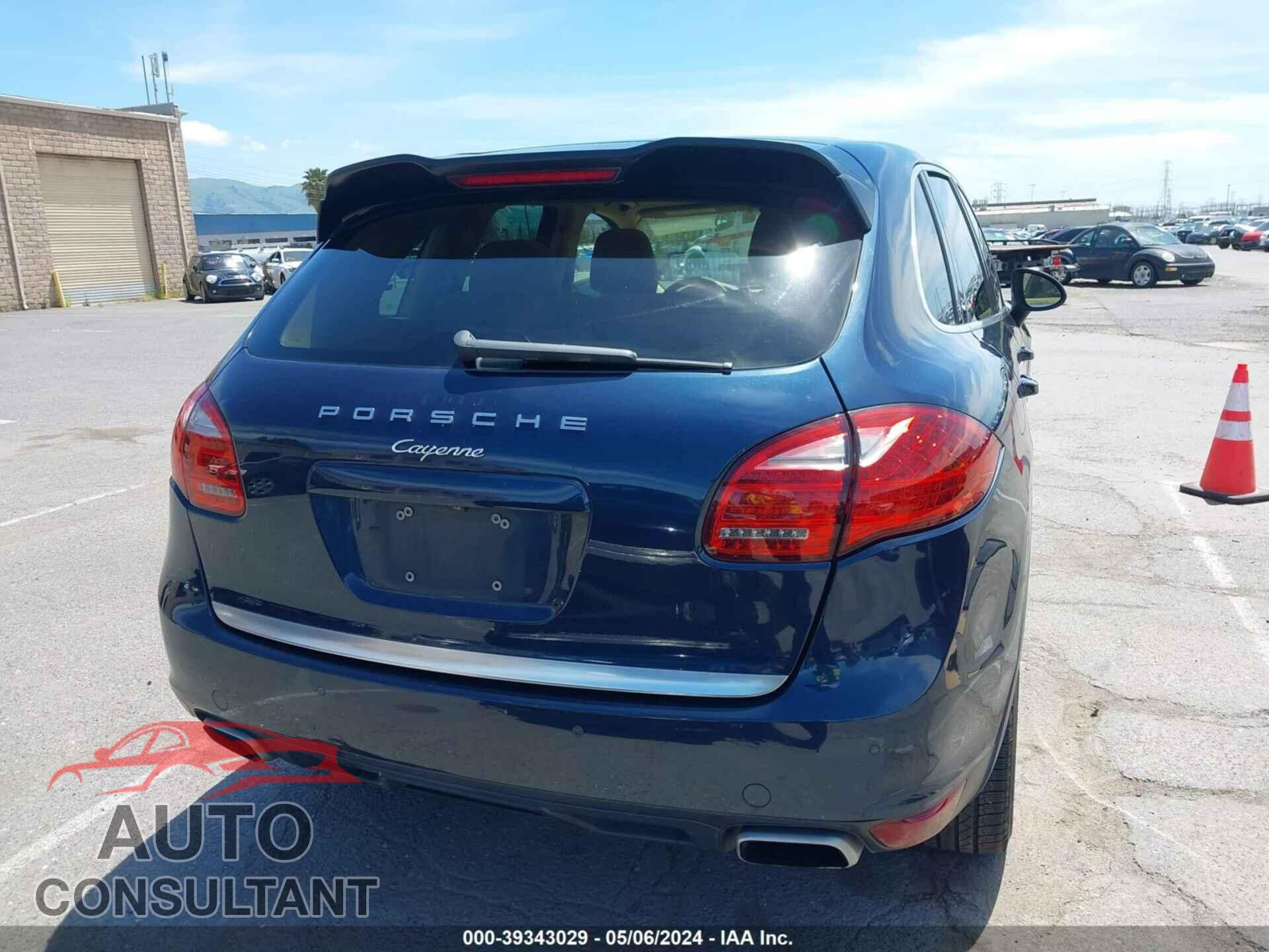PORSCHE CAYENNE 2012 - WP1AA2A20CLA10011