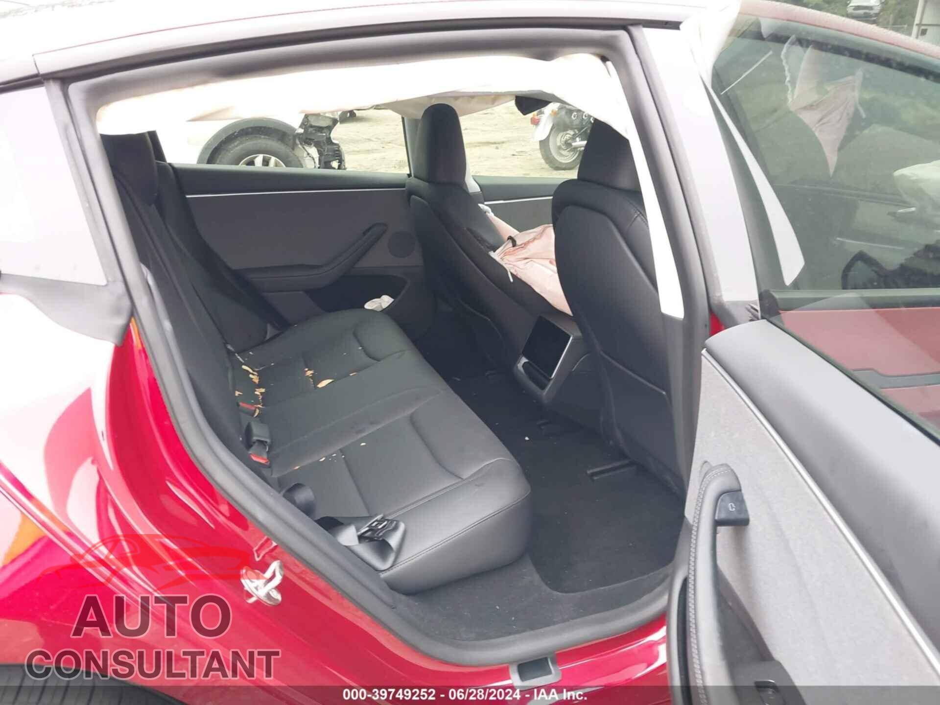 TESLA MODEL 3 2024 - 5YJ3E1EA1RF771488