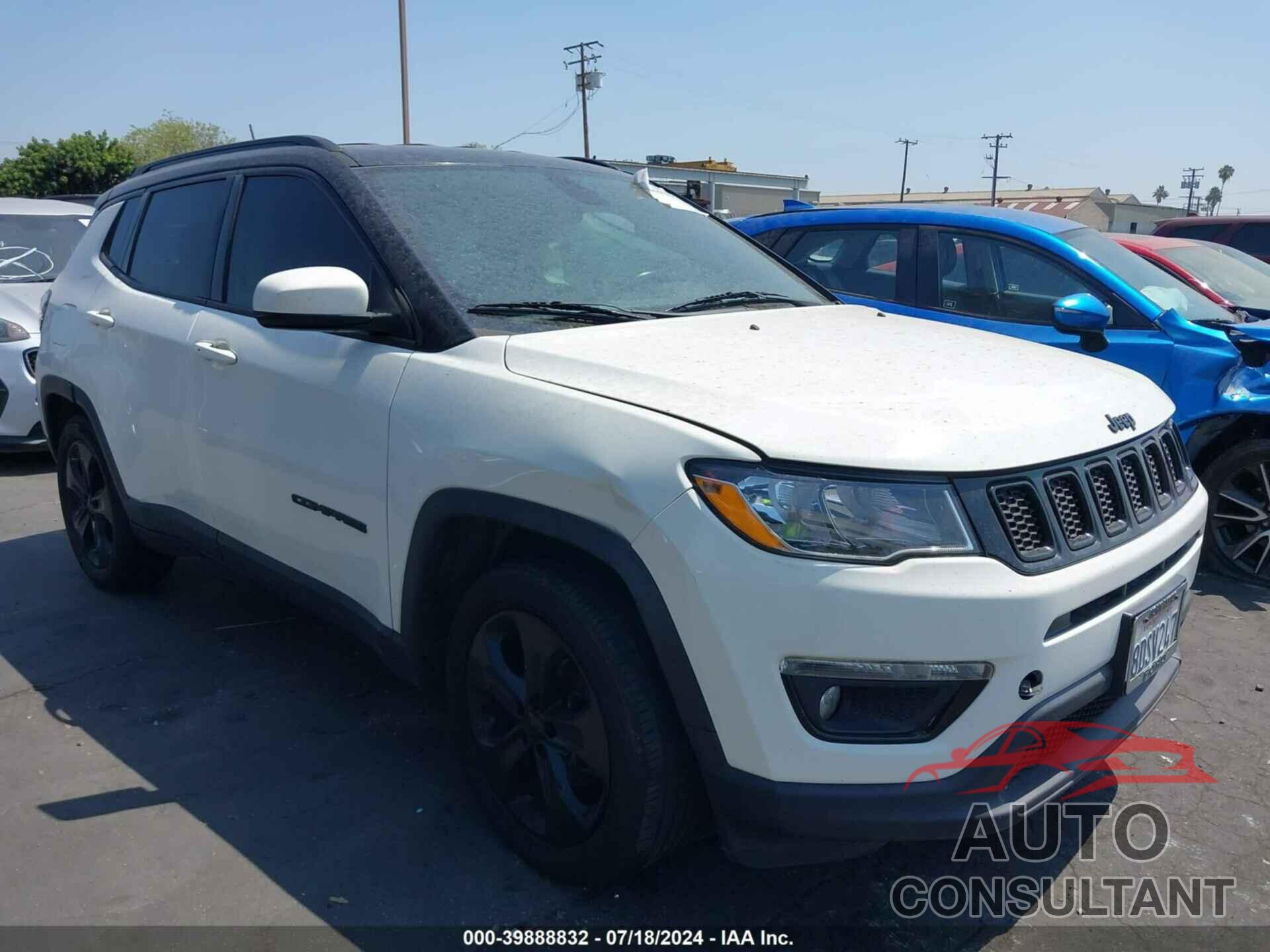 JEEP COMPASS 2018 - 3C4NJCBB3JT300381