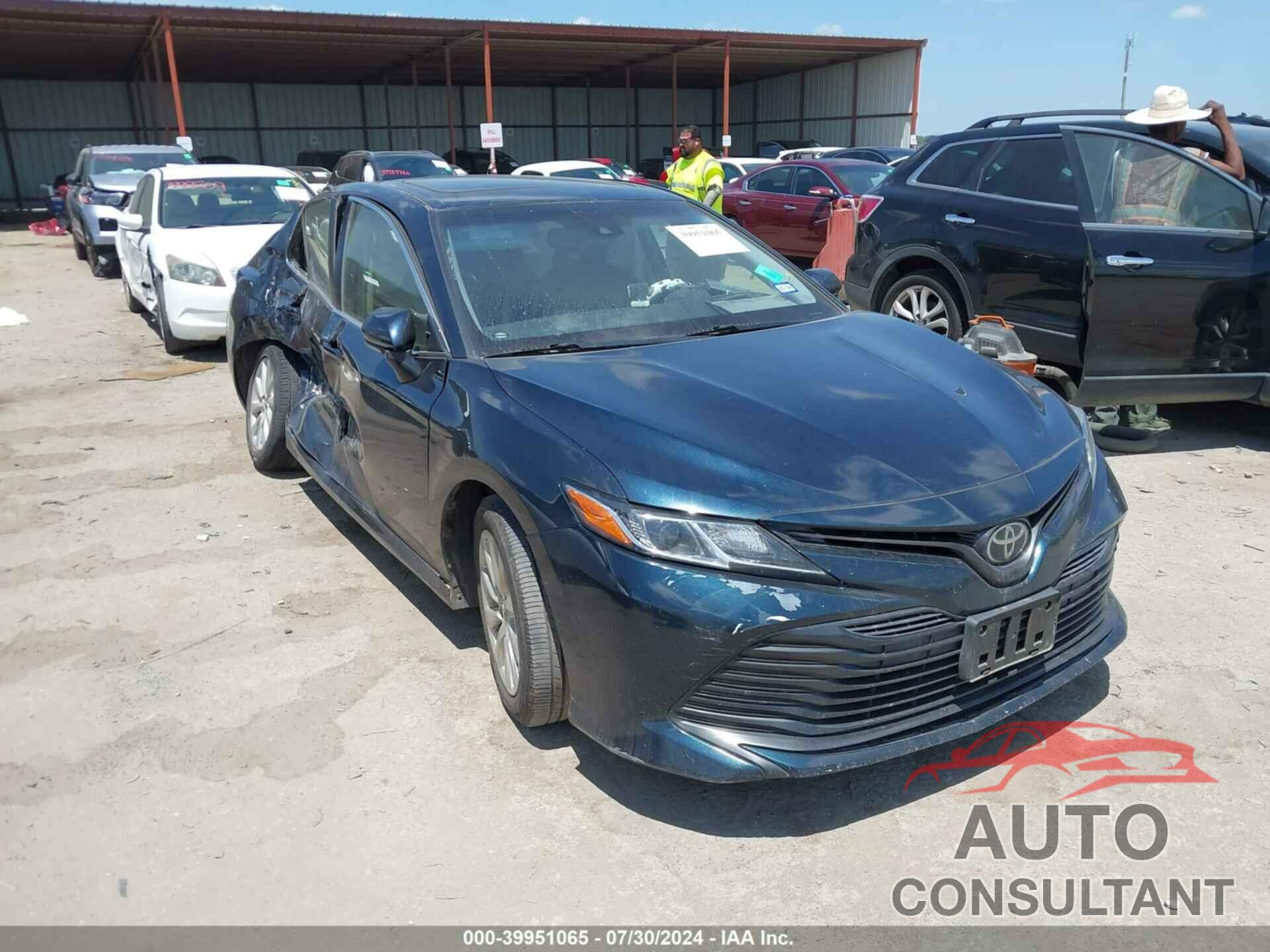 TOYOTA CAMRY 2018 - JTNB11HK5J3010701