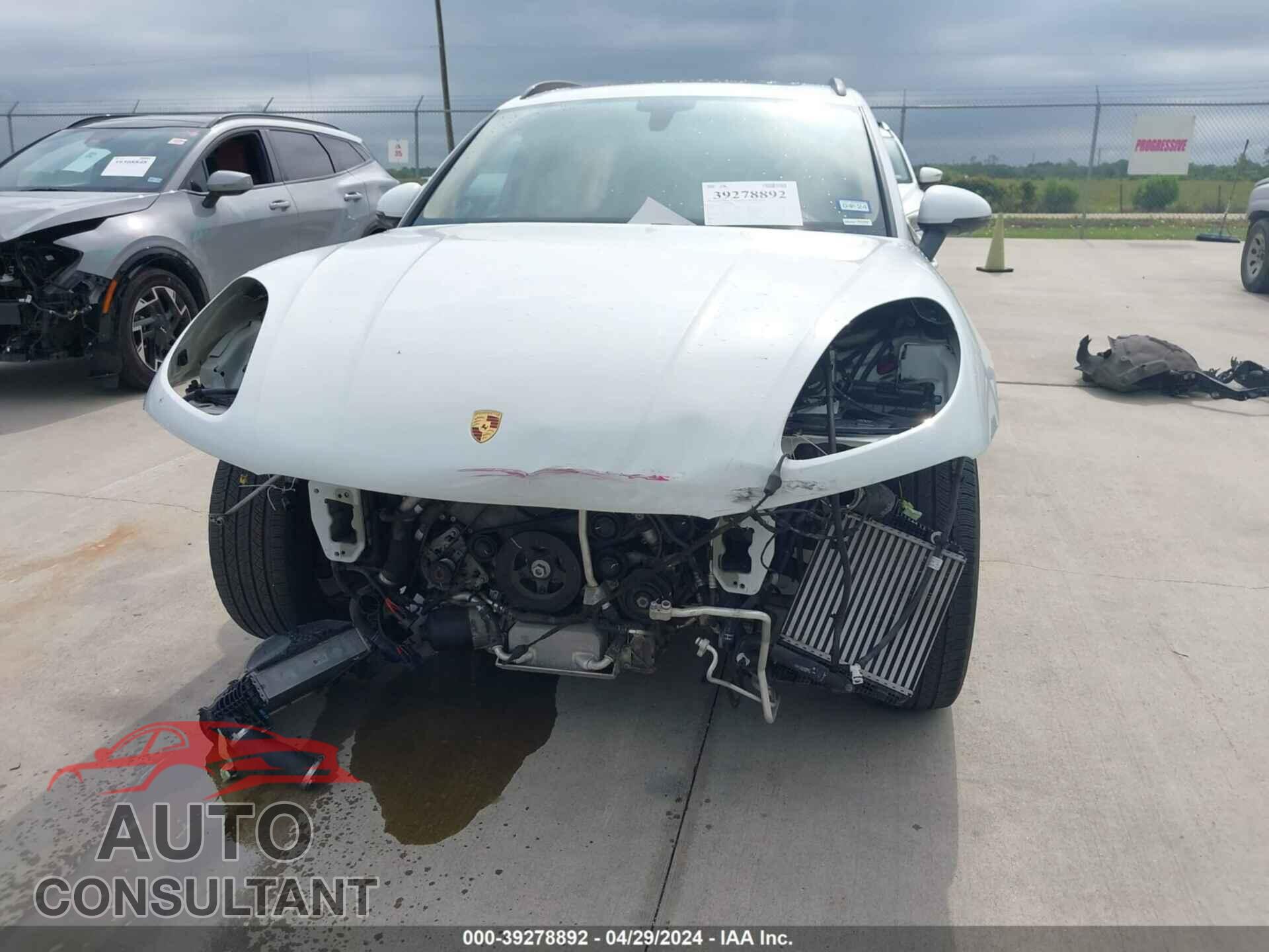 PORSCHE MACAN 2016 - WP1AB2A52GLB41311