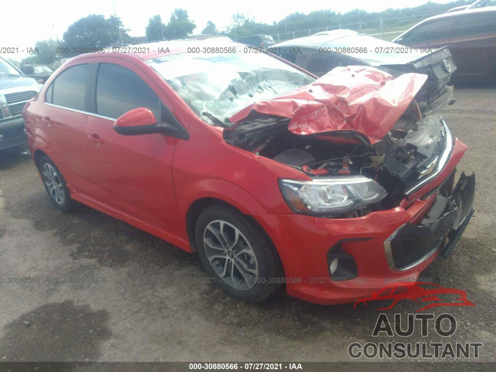 CHEVROLET SONIC 2017 - 1G1JD5SH8H4158365
