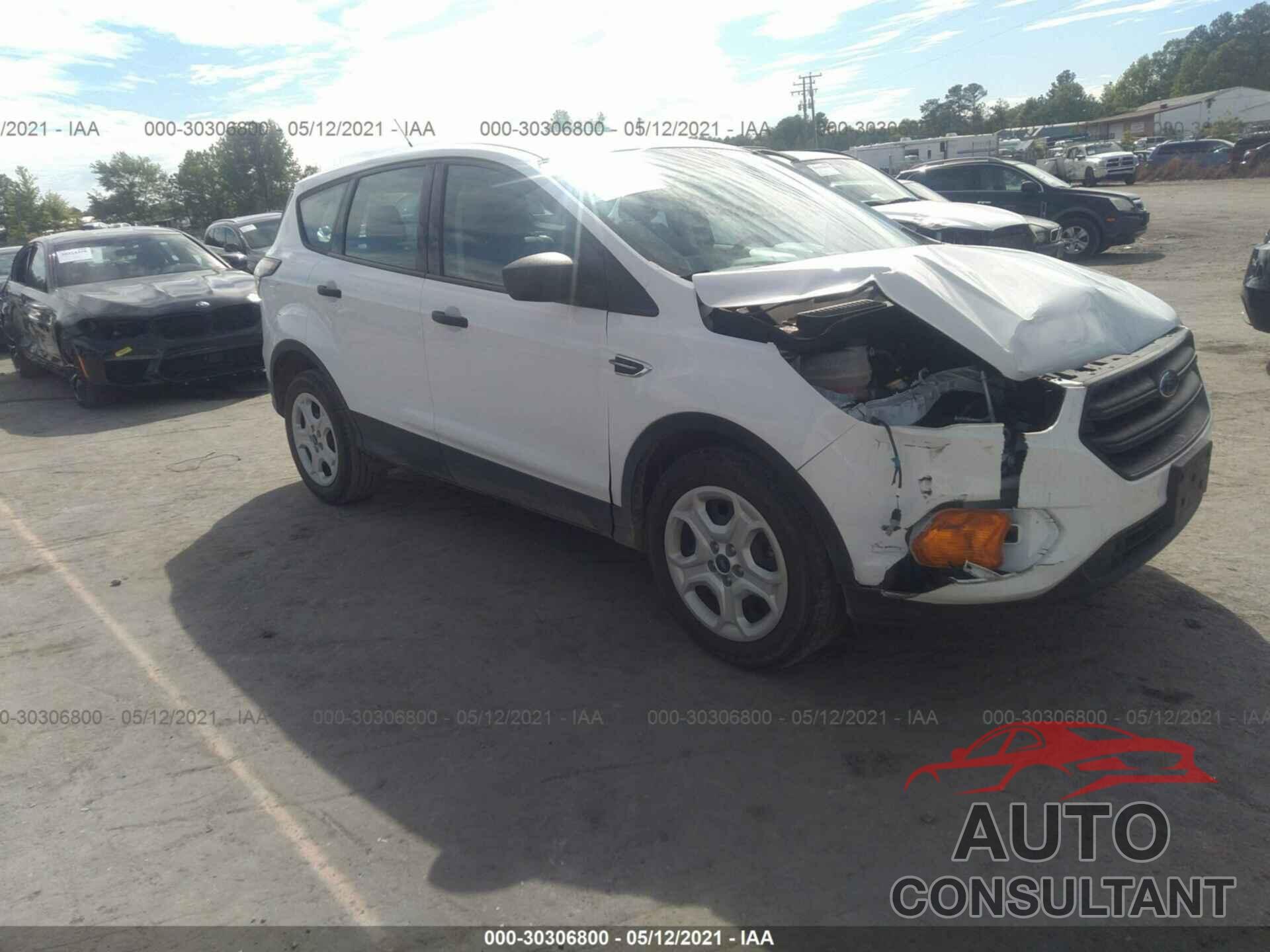 FORD ESCAPE 2018 - 1FMCU0F71JUA66536