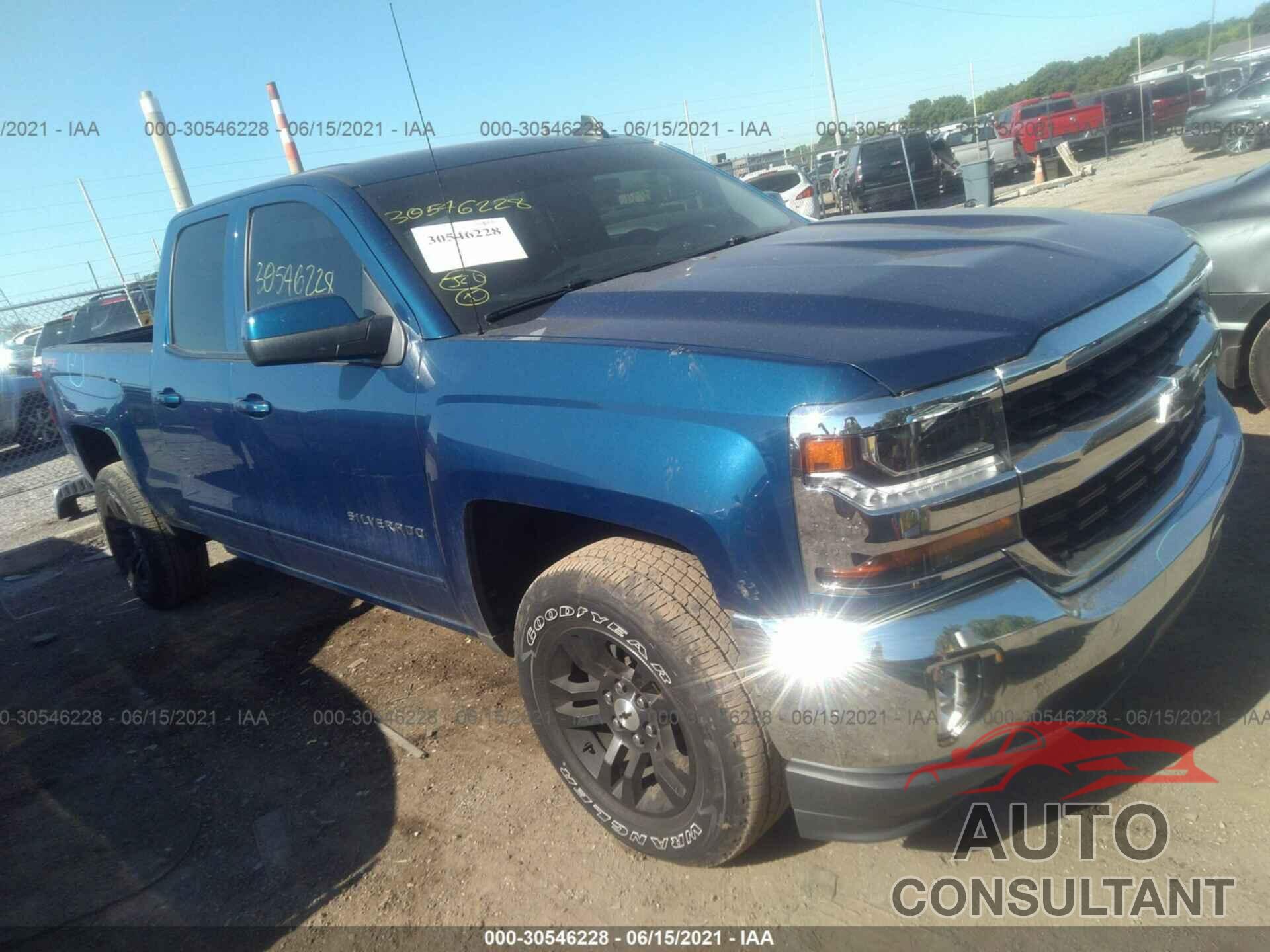 CHEVROLET SILVERADO 1500 2018 - 1GCVKREH8JZ196043