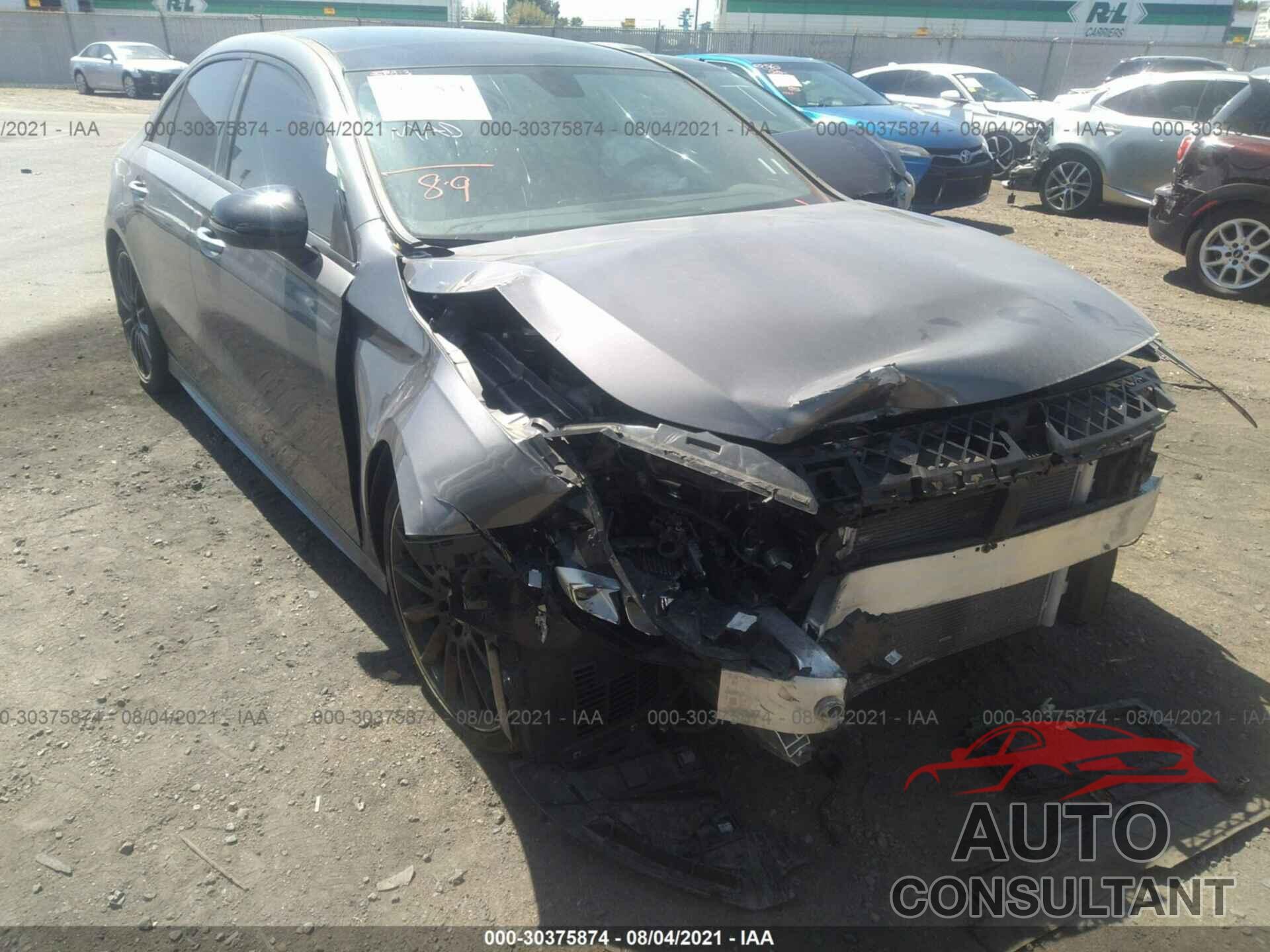 MERCEDES-BENZ A-CLASS 2020 - W1K3G4EB7LJ217379