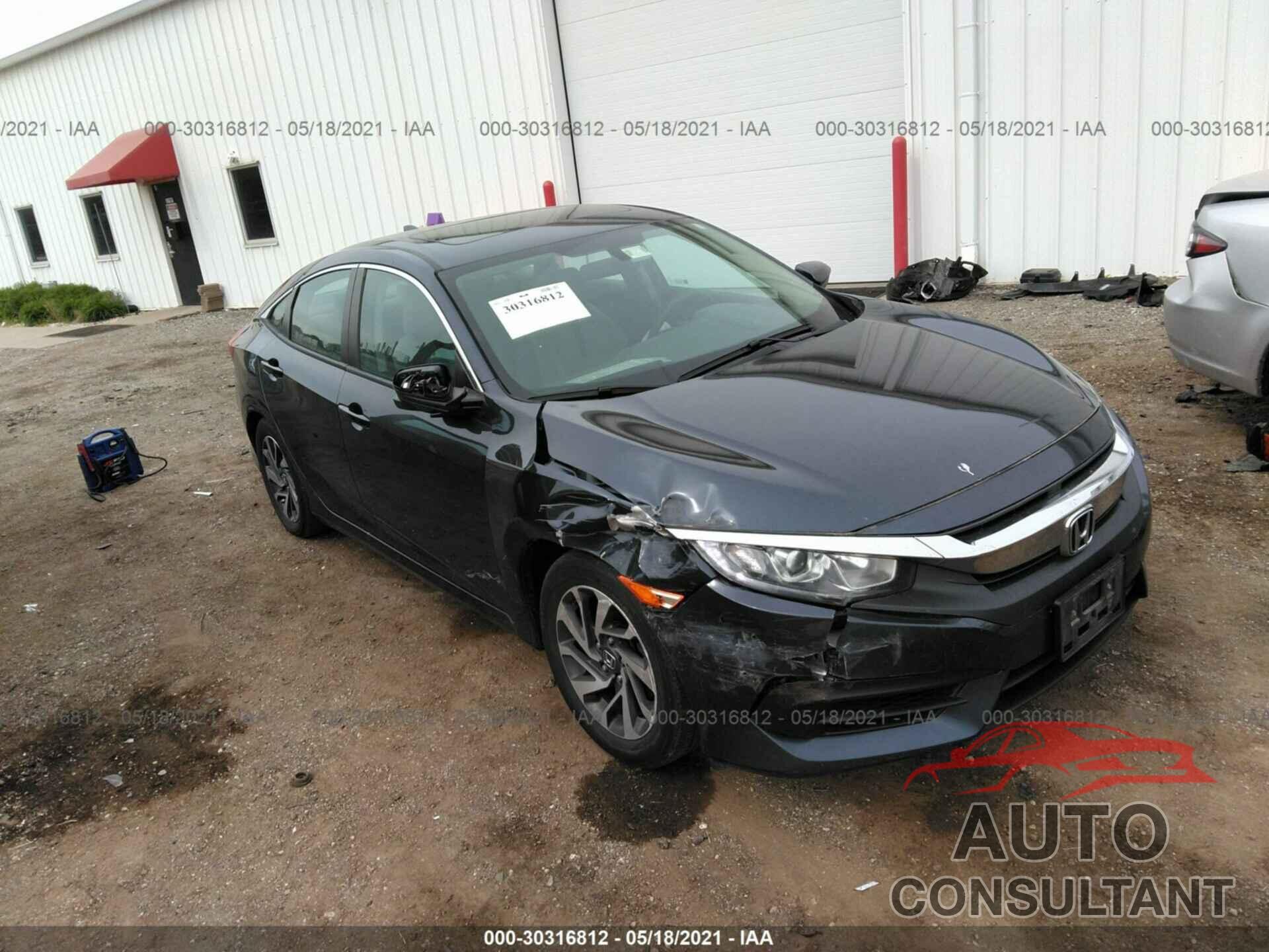 HONDA CIVIC SEDAN 2018 - 19XFC2F73JE010466