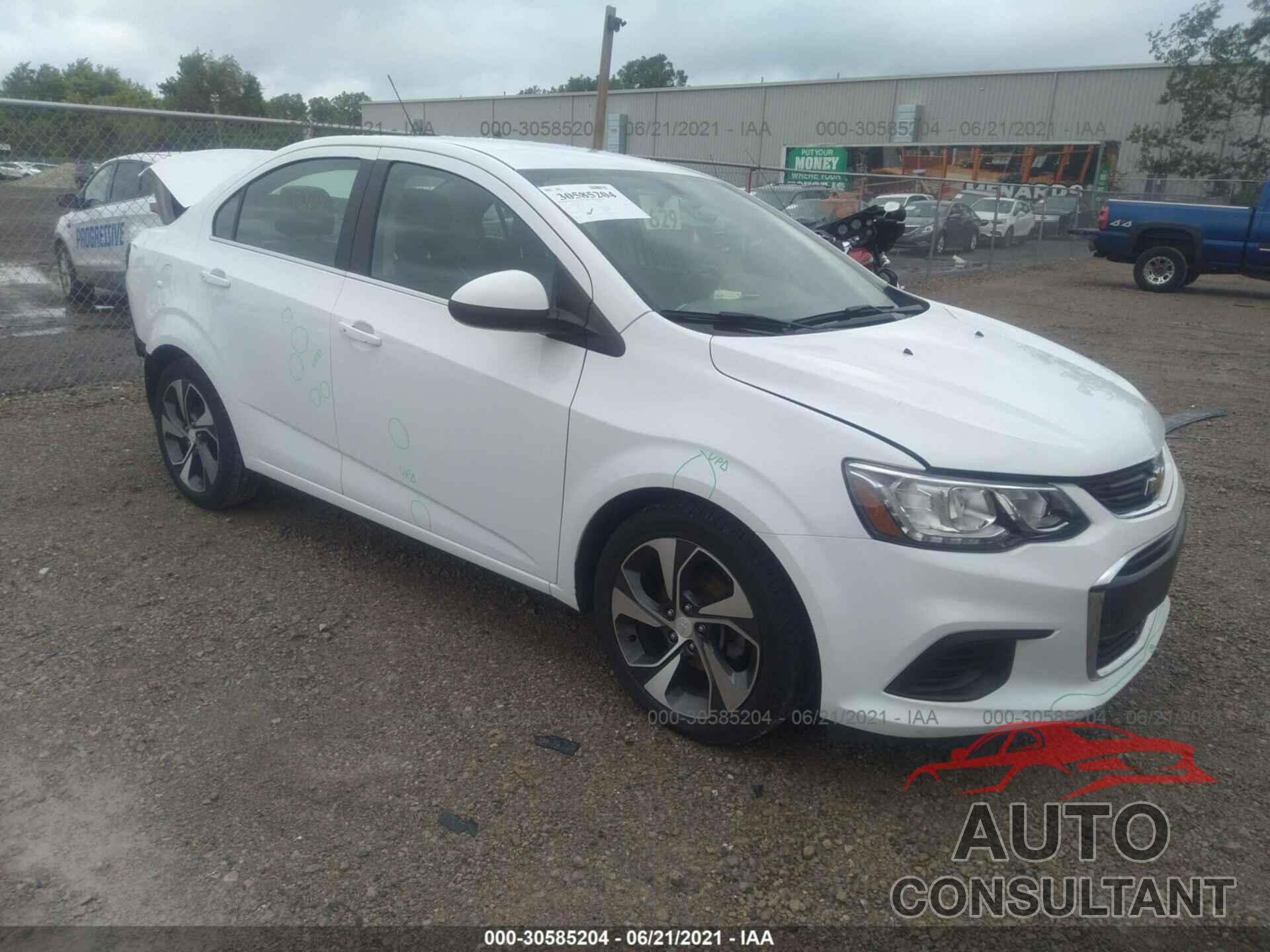 CHEVROLET SONIC 2017 - 1G1JF5SB1H4147262