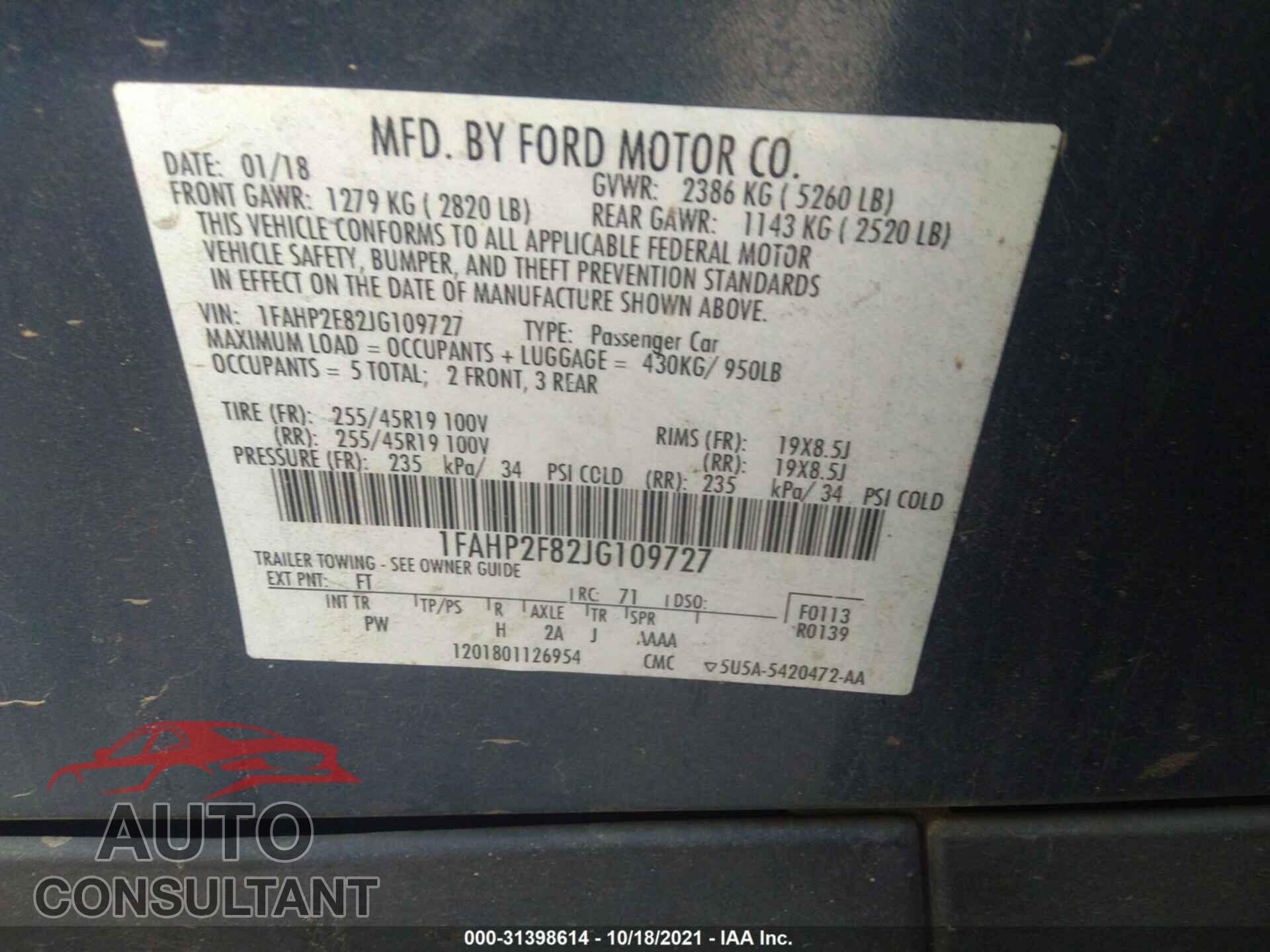 FORD TAURUS 2018 - 1FAHP2F82JG109727