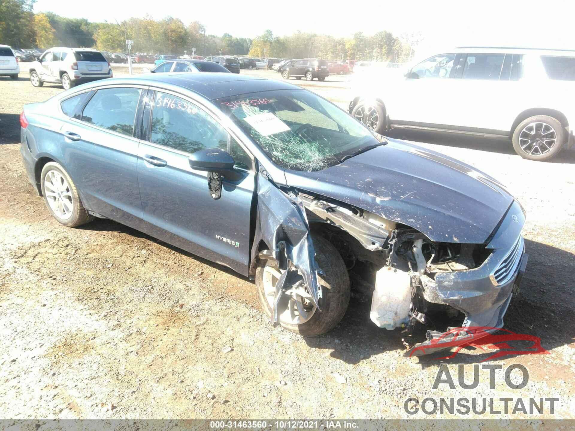 FORD FUSION HYBRID 2019 - 3FA6P0LU8KR158437