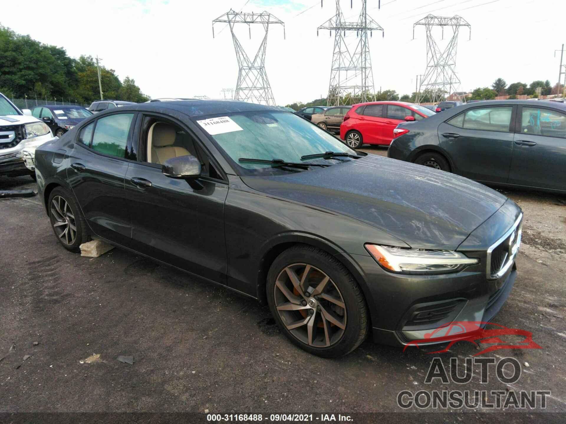 VOLVO S60 2019 - 7JRA22TK8KG015932