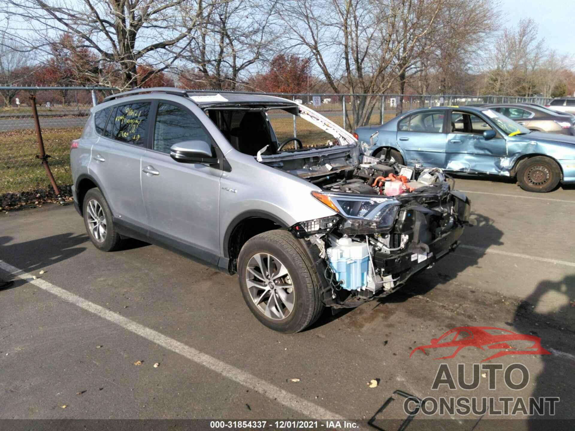 TOYOTA RAV4 HYBRID 2017 - JTMRJREV7HD135168