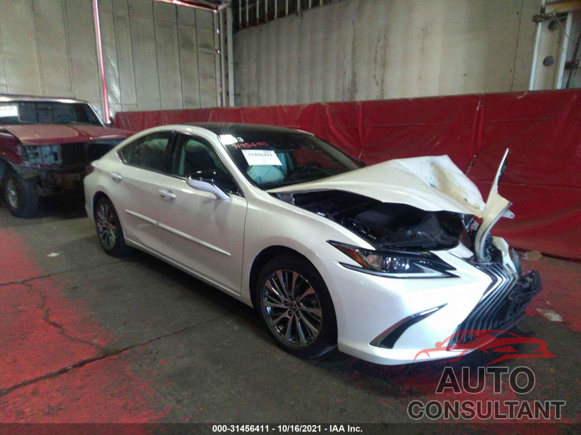 LEXUS ES 2020 - 58ADZ1B15LU073157