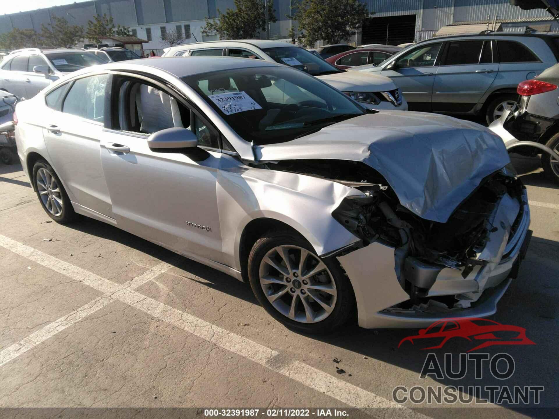 FORD FUSION 2017 - 3FA6P0LU0HR230420