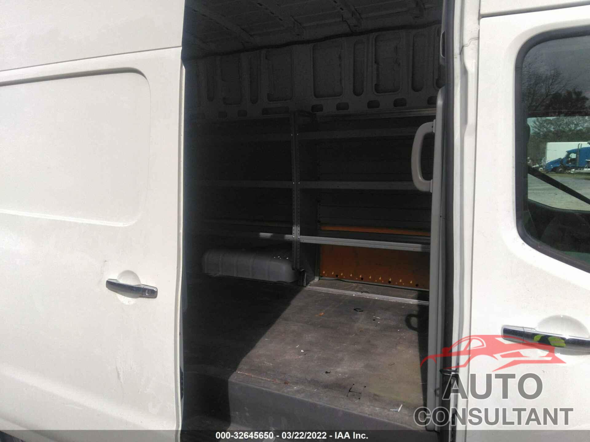 NISSAN NV CARGO 2019 - 1N6BF0LY4KN808234