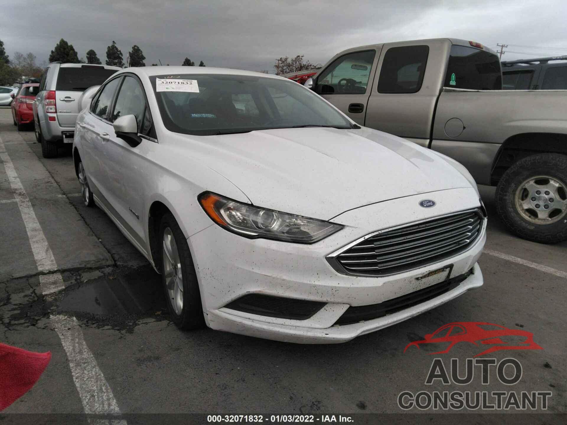 FORD FUSION HYBRID 2018 - 3FA6P0LU1JR156401