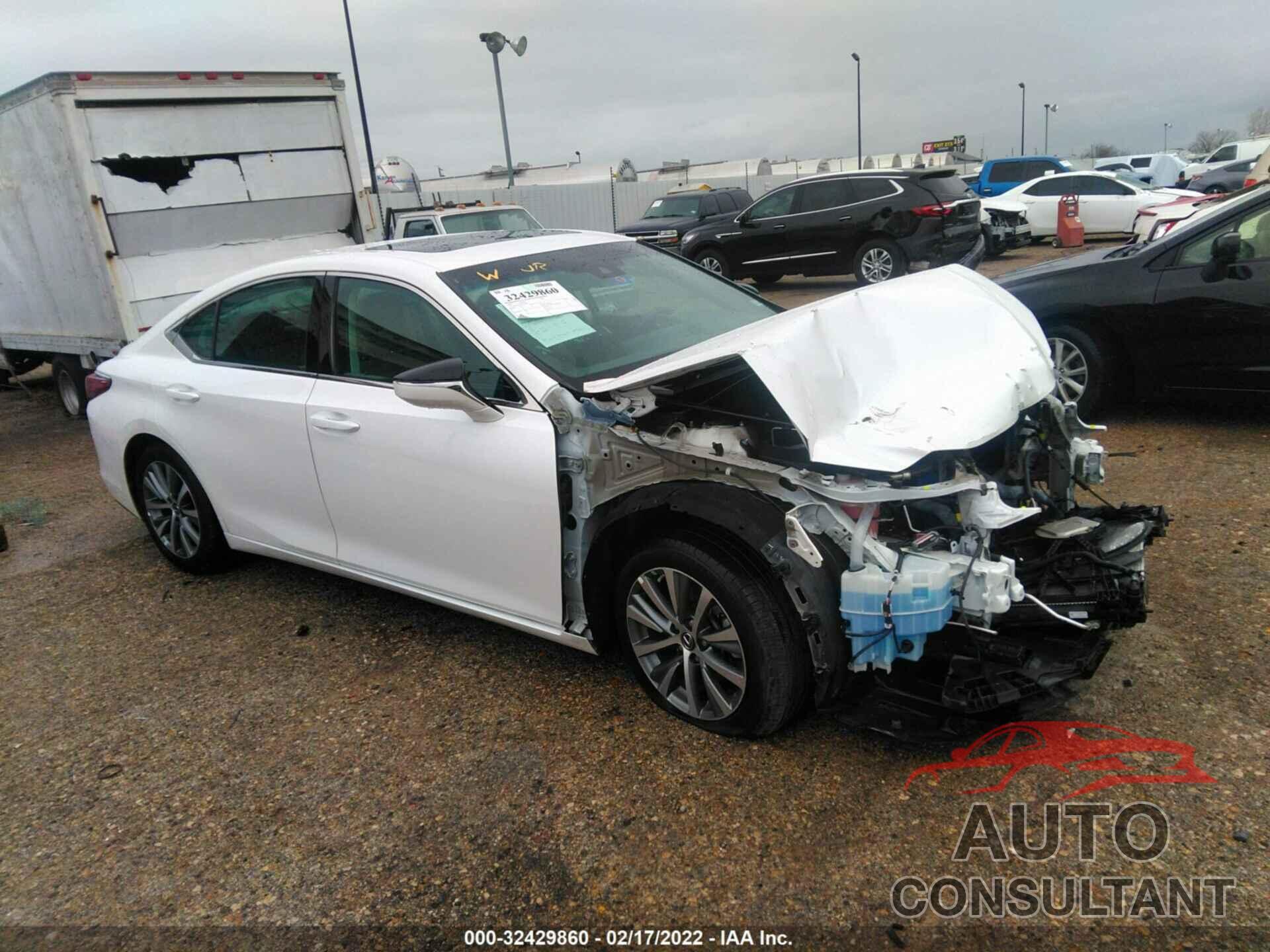 LEXUS ES 2019 - 58ABZ1B17KU014679