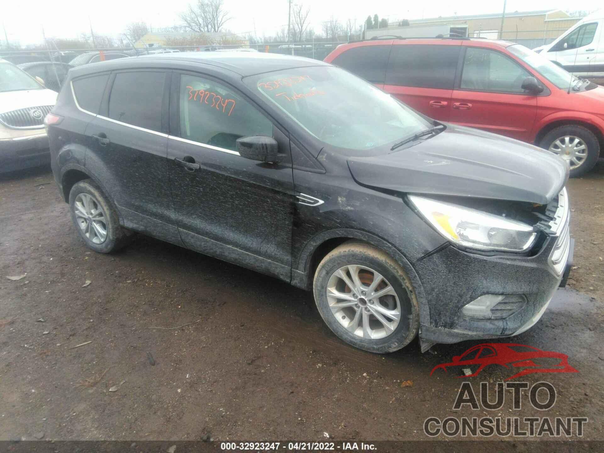 FORD ESCAPE 2017 - 1FMCU0GD4HUB20880