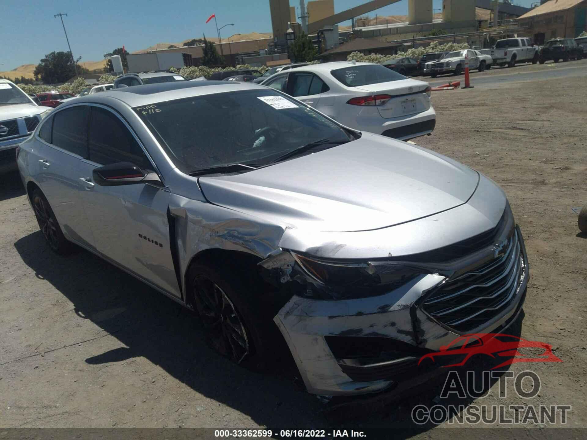 CHEVROLET MALIBU 2021 - 1G1ZD5ST2MF048773