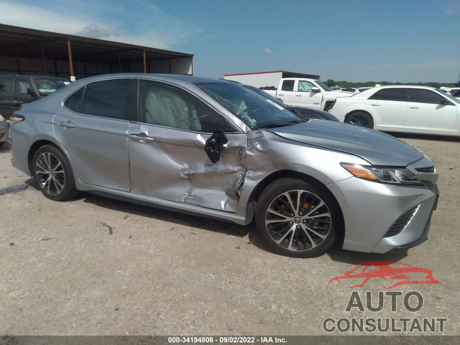 TOYOTA CAMRY 2020 - 4T1G11AK0LU988276