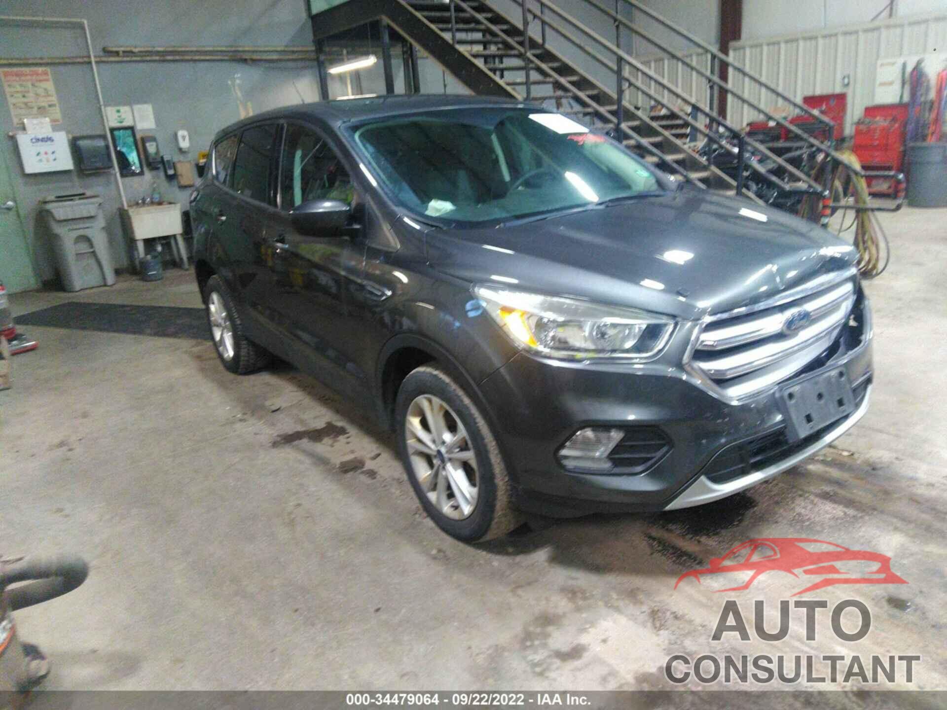 FORD ESCAPE 2017 - 1FMCU9GD9HUE11394