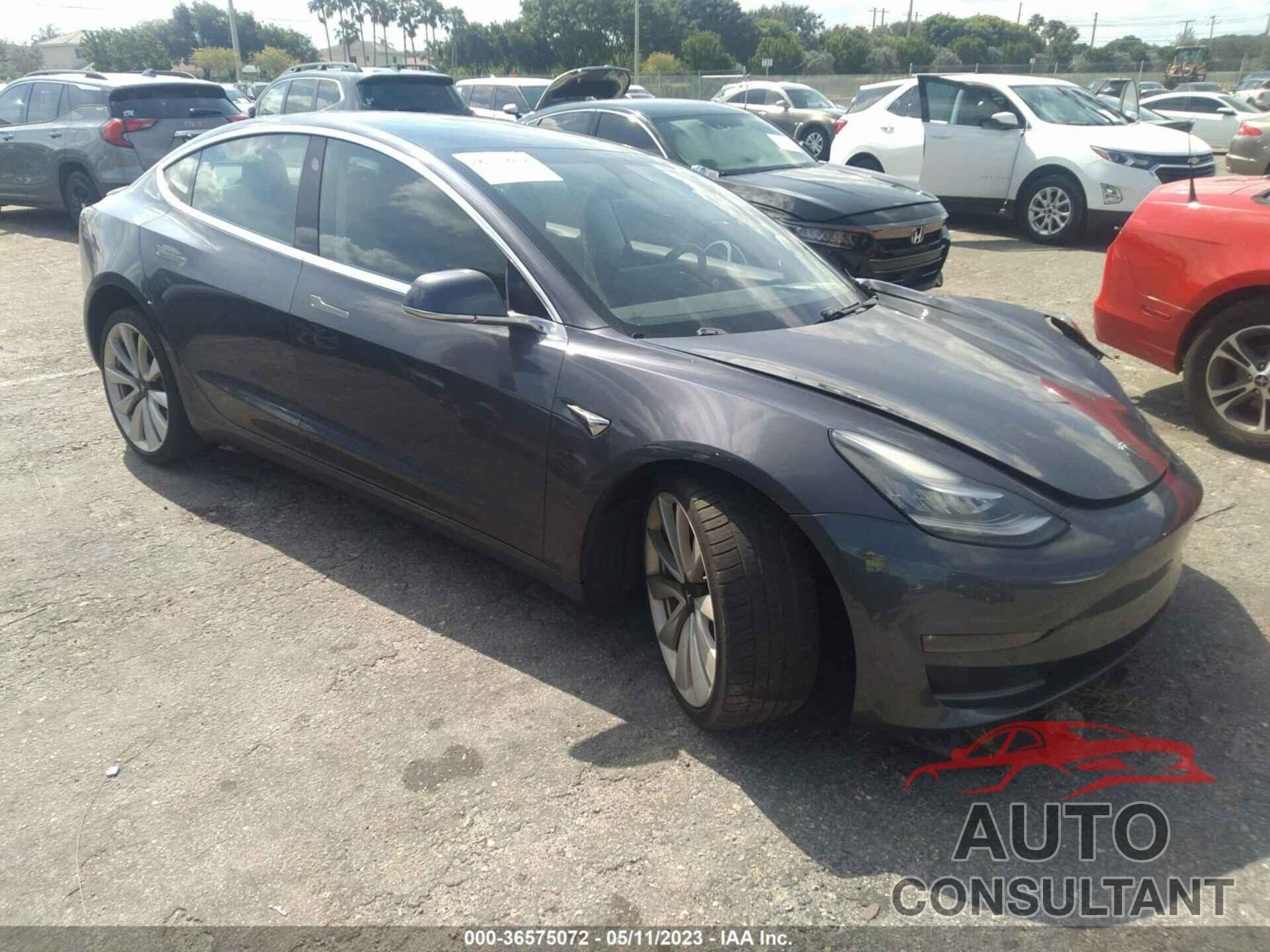 TESLA MODEL 3 2019 - 5YJ3E1EB8KF237869