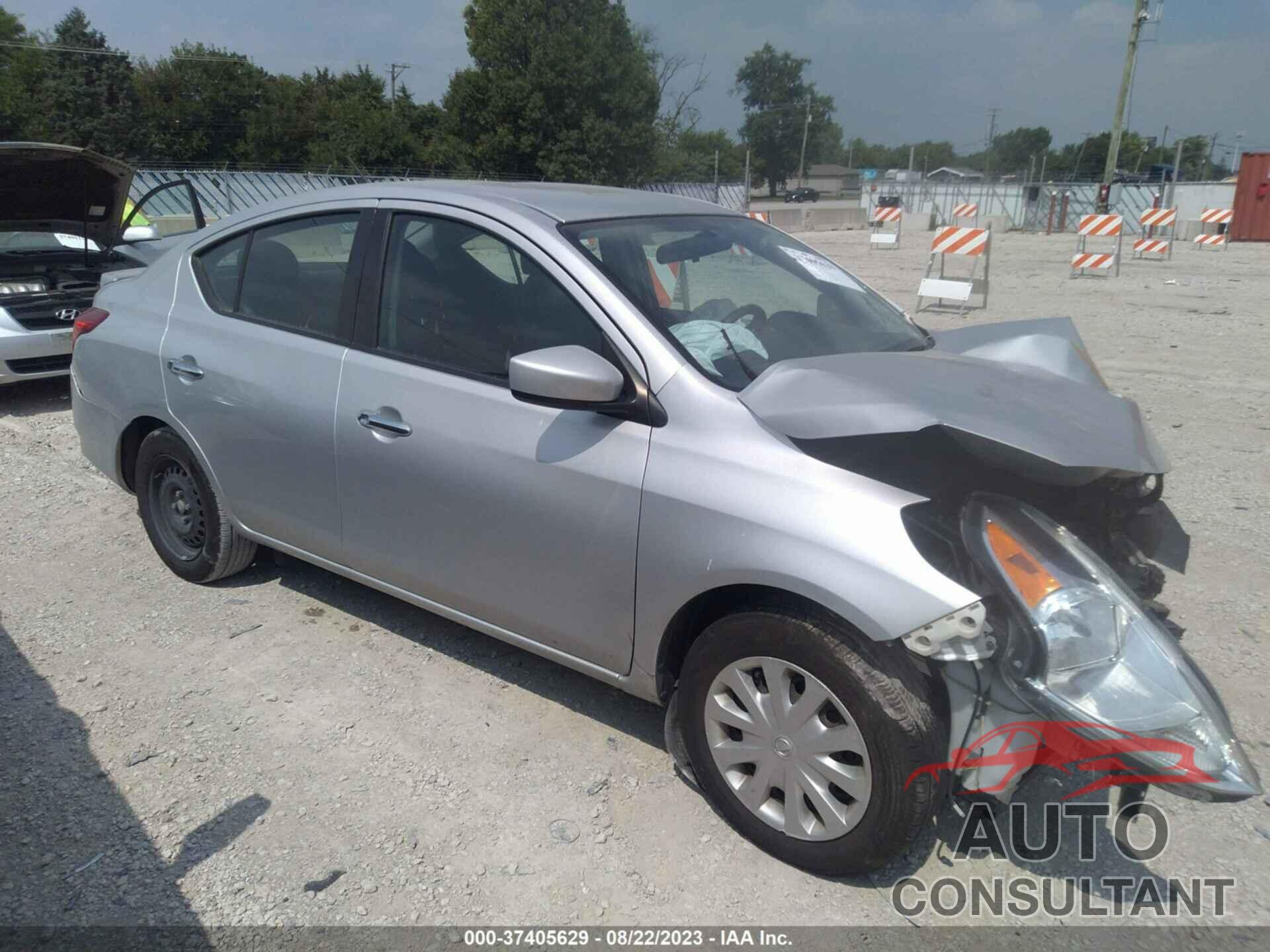 NISSAN VERSA 2019 - 3N1CN7AP0KL843031