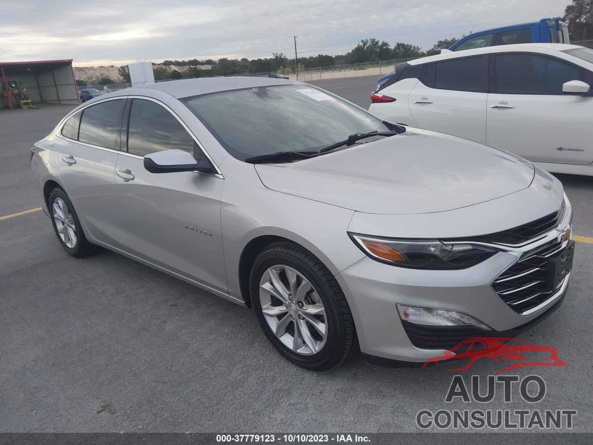 CHEVROLET MALIBU 2020 - 1G1ZD5STXLF008844