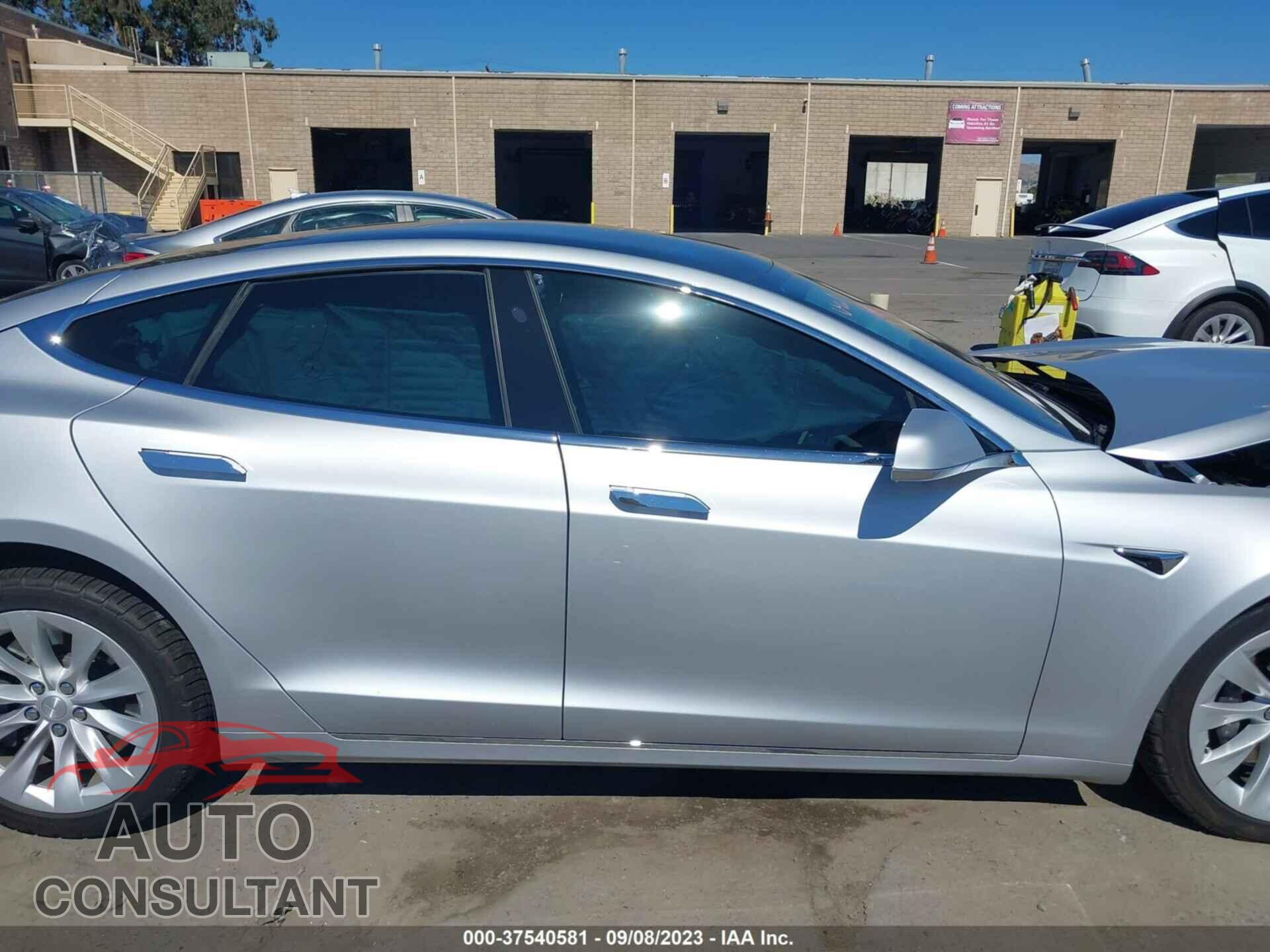 TESLA MODEL S 2017 - 5YJSA1E24HF201273