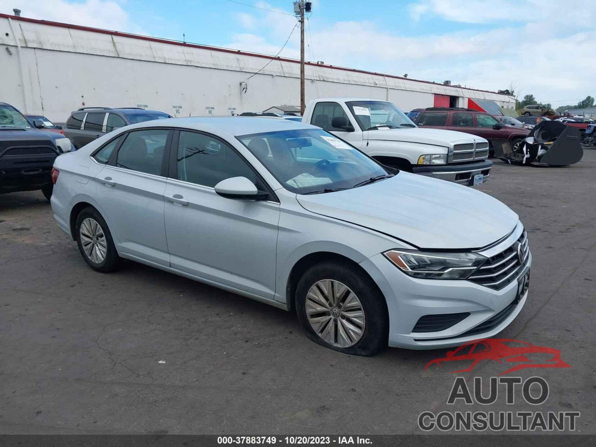 VOLKSWAGEN JETTA 2019 - 3VWC57BU8KM023109