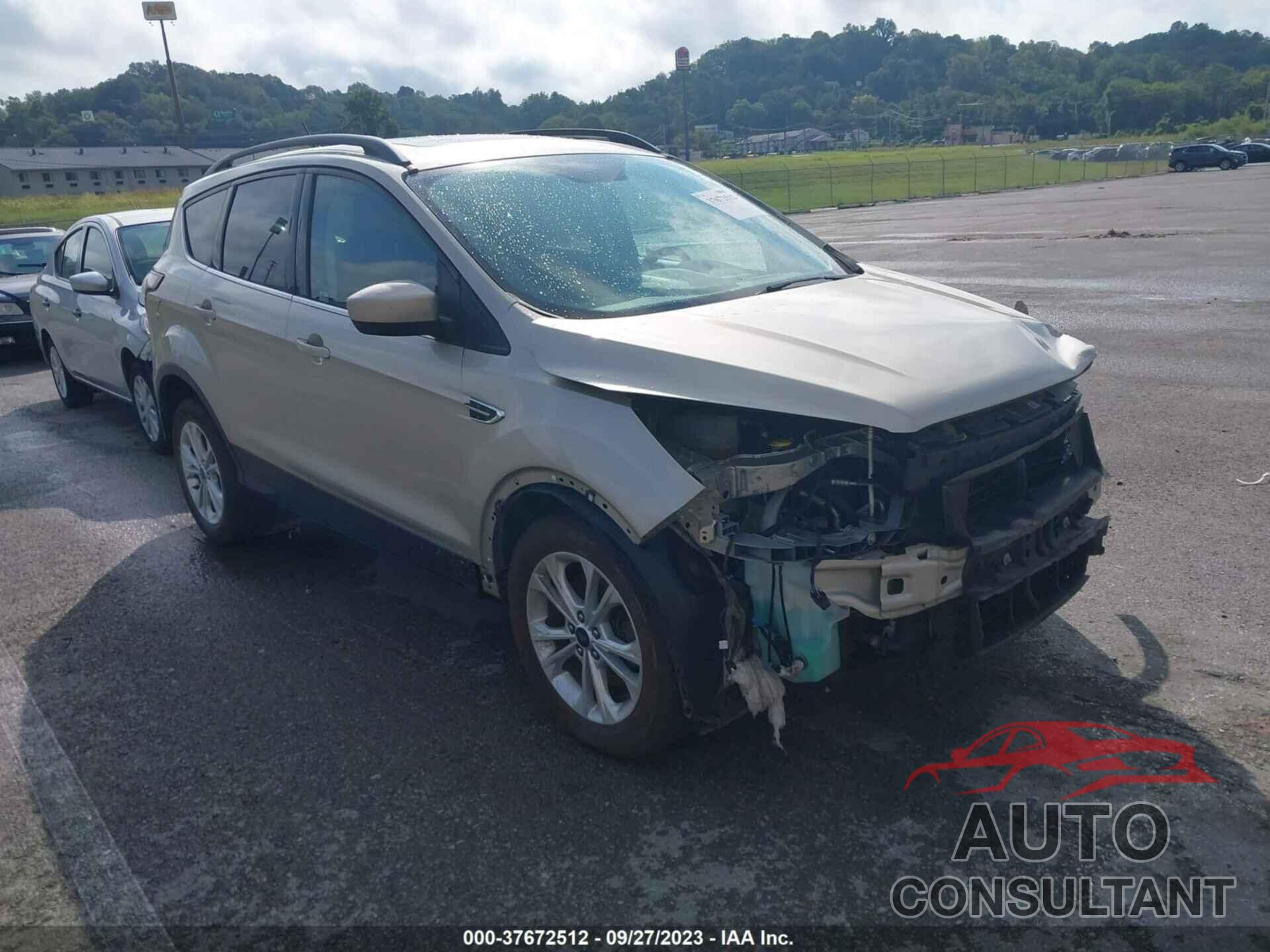 FORD ESCAPE 2018 - 1FMCU9HD7JUB31753