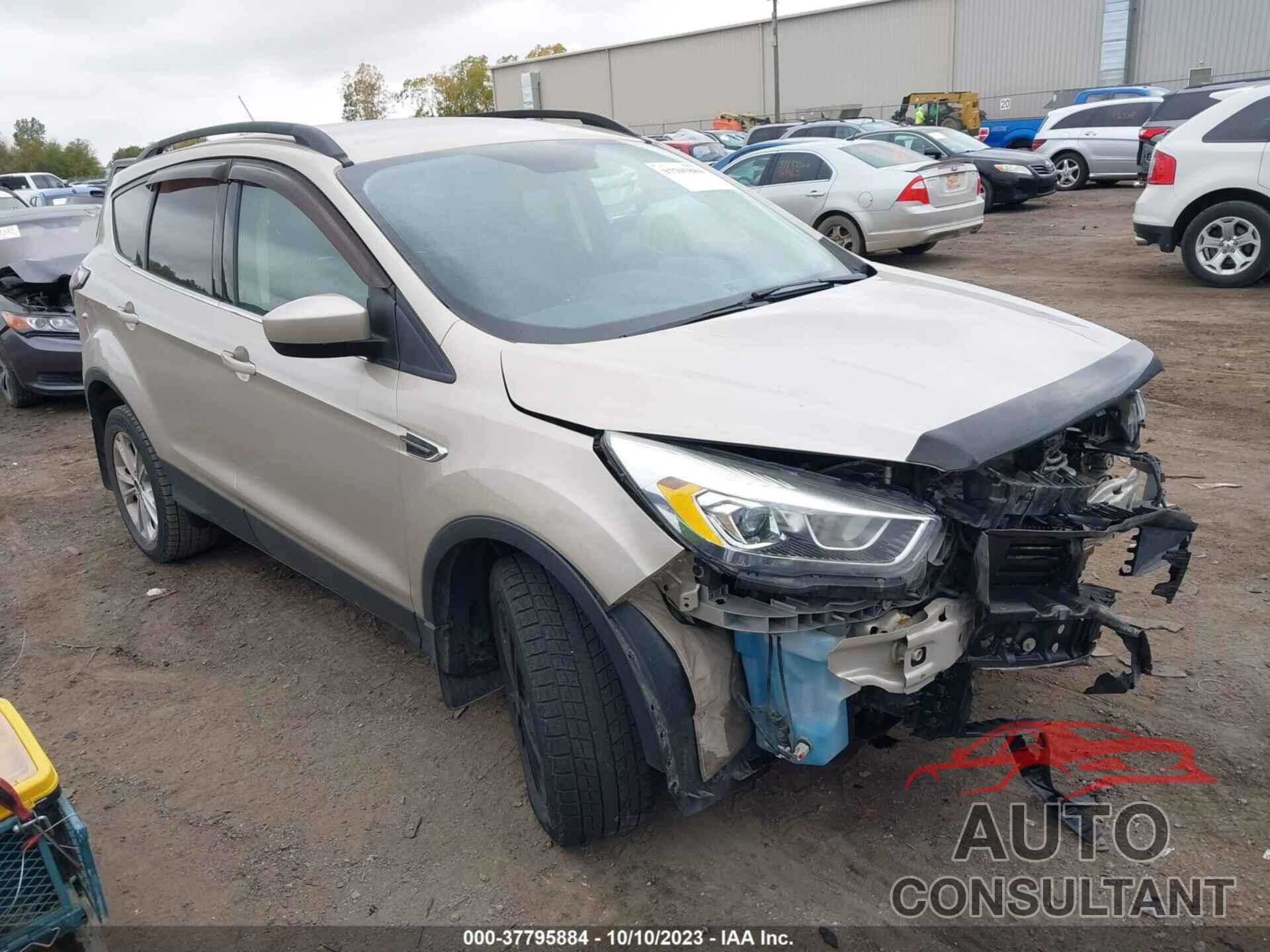 FORD ESCAPE 2017 - 1FMCU9G93HUC29184