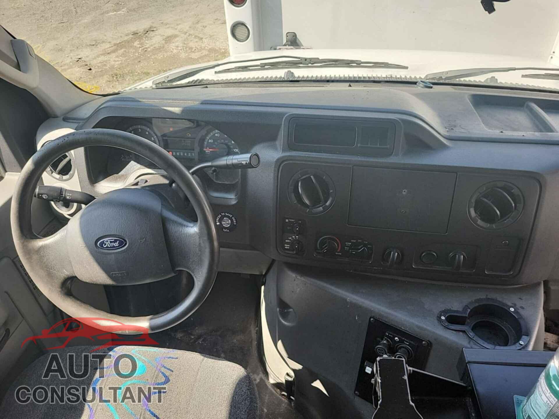 FORD E-450 CUTAWAY 2017 - 1FDFE4FS5HDC32007