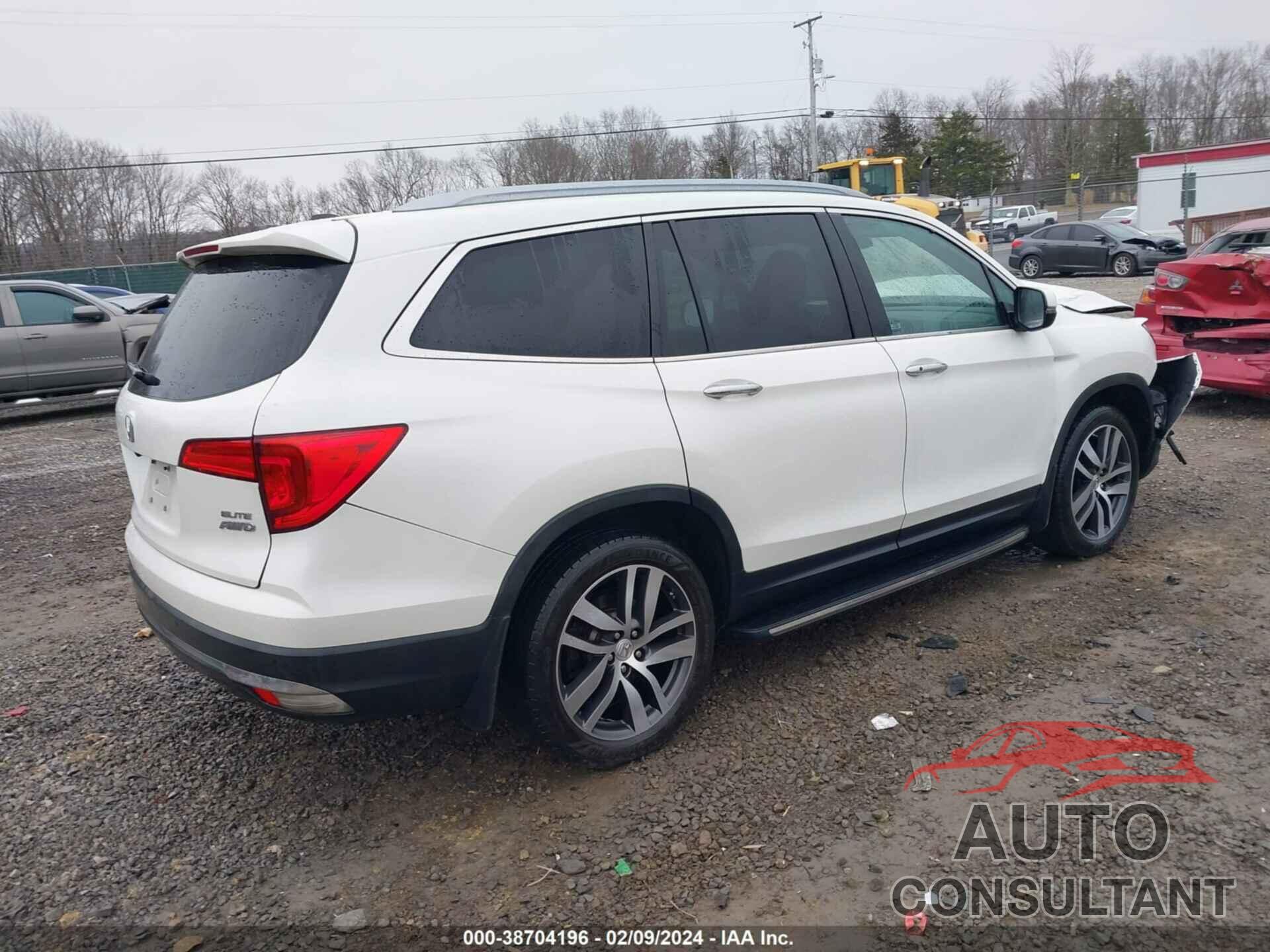 HONDA PILOT 2017 - 5FNYF6H05HB063391