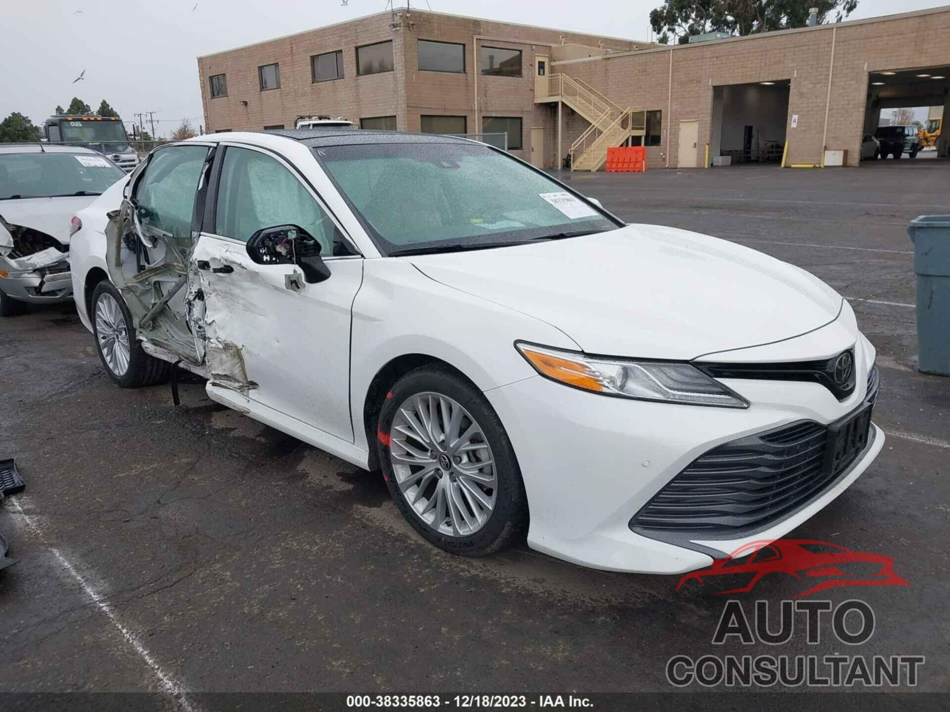 TOYOTA CAMRY 2018 - 4T1BZ1HKXJU502885