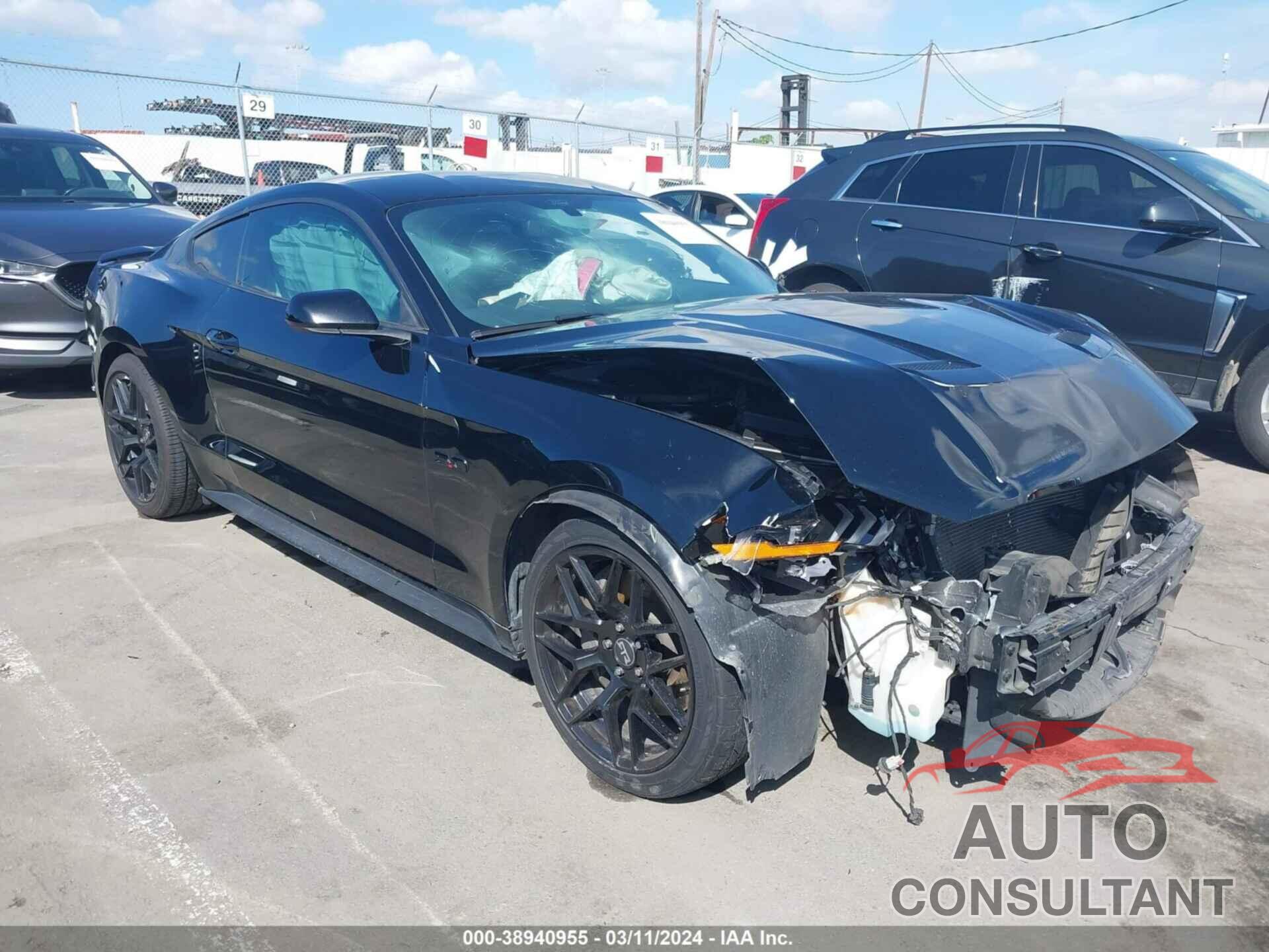 FORD MUSTANG 2018 - 1FA6P8CF3J5166141