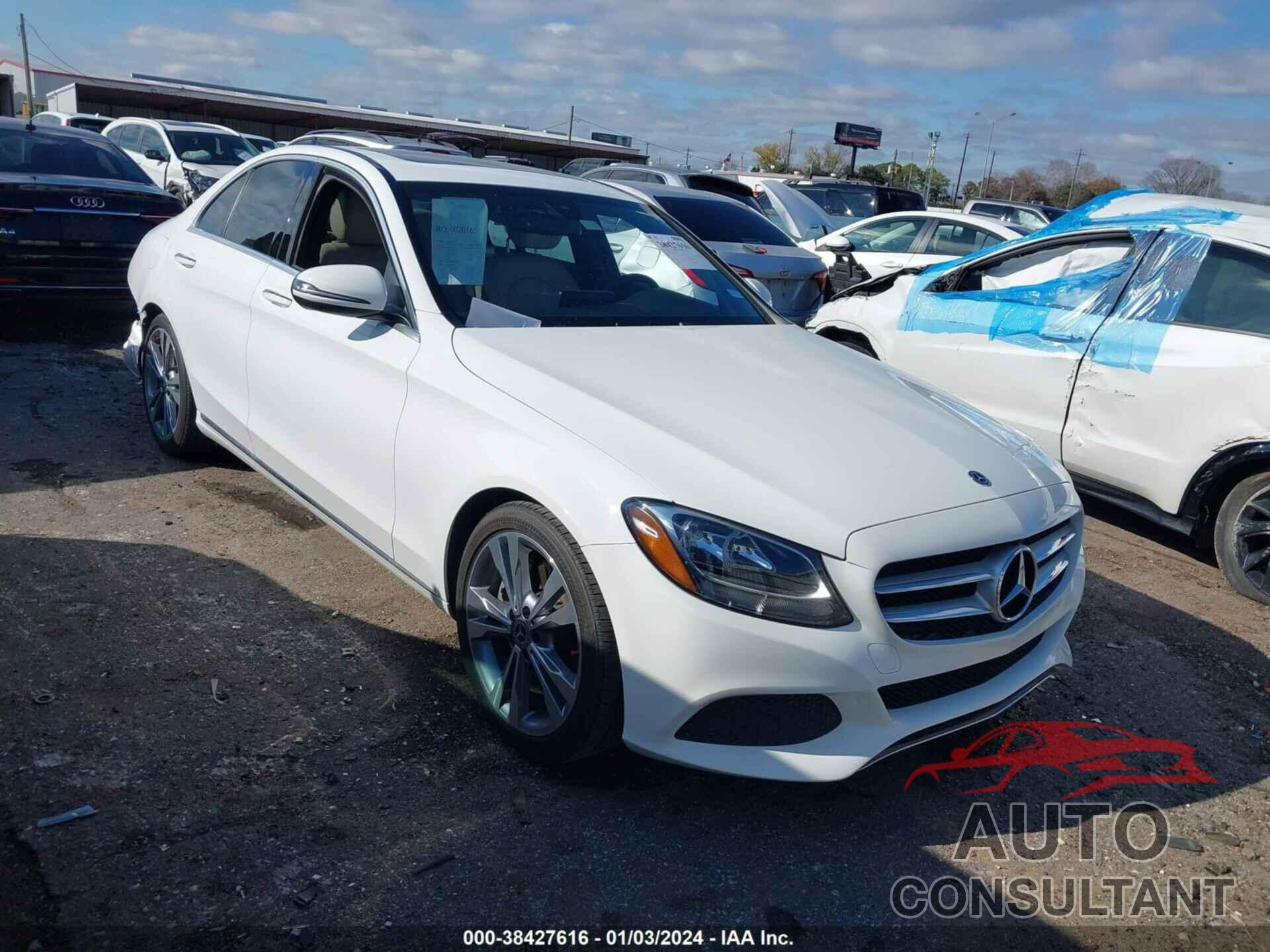 MERCEDES-BENZ C 300 2018 - 55SWF4JB1JU240529