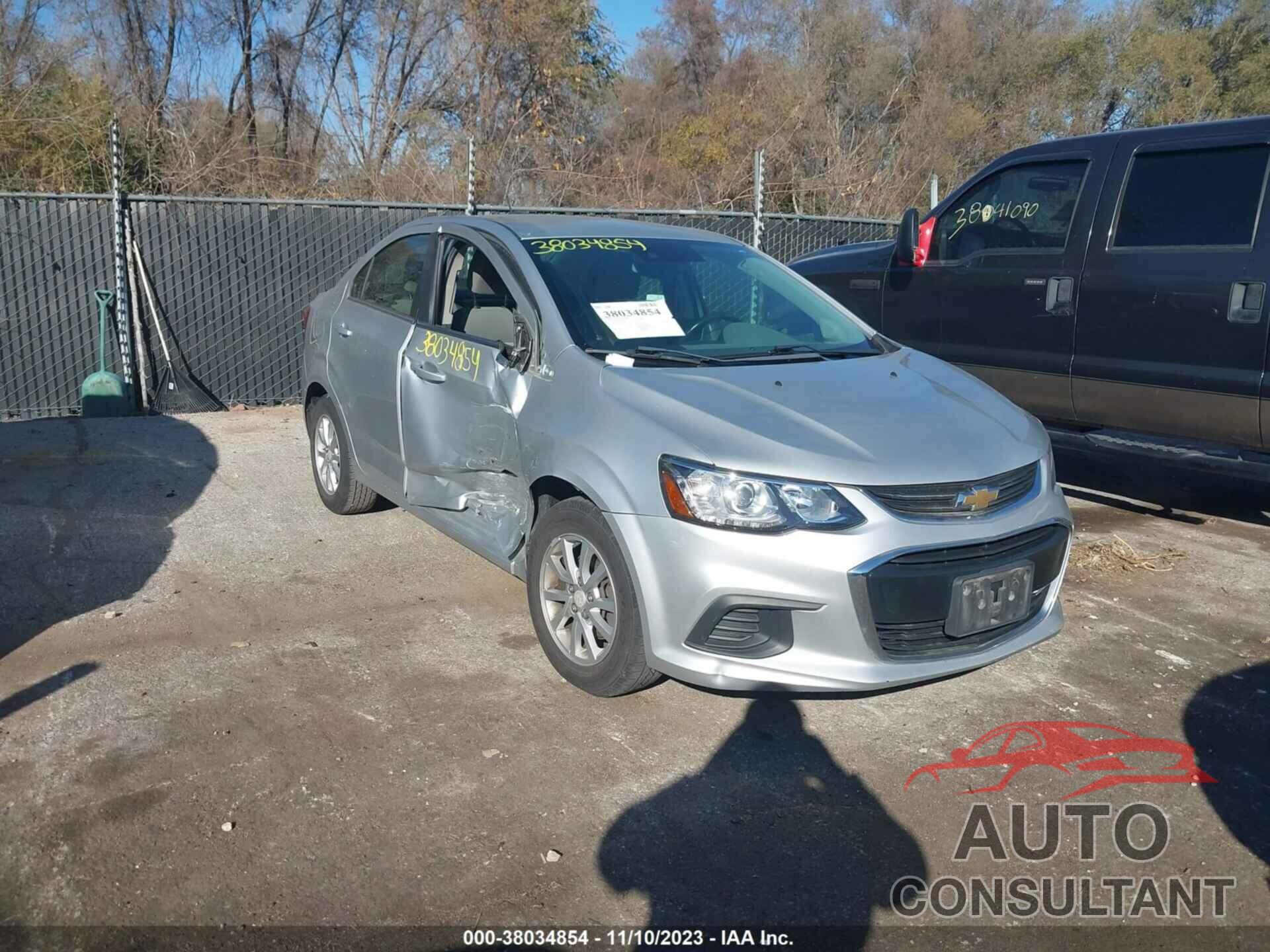 CHEVROLET SONIC 2017 - 1G1JD5SH7H4136647