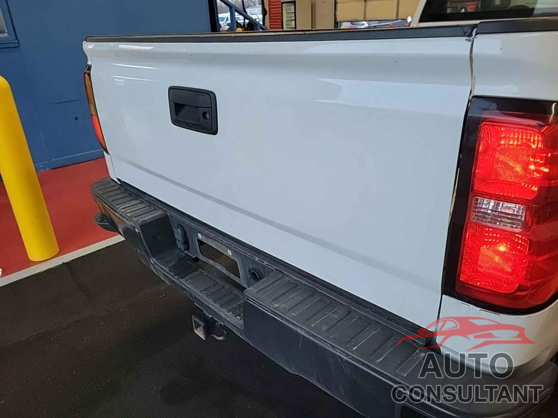 CHEVROLET SILVERADO 2018 - 1GCNCNEH1JZ183026