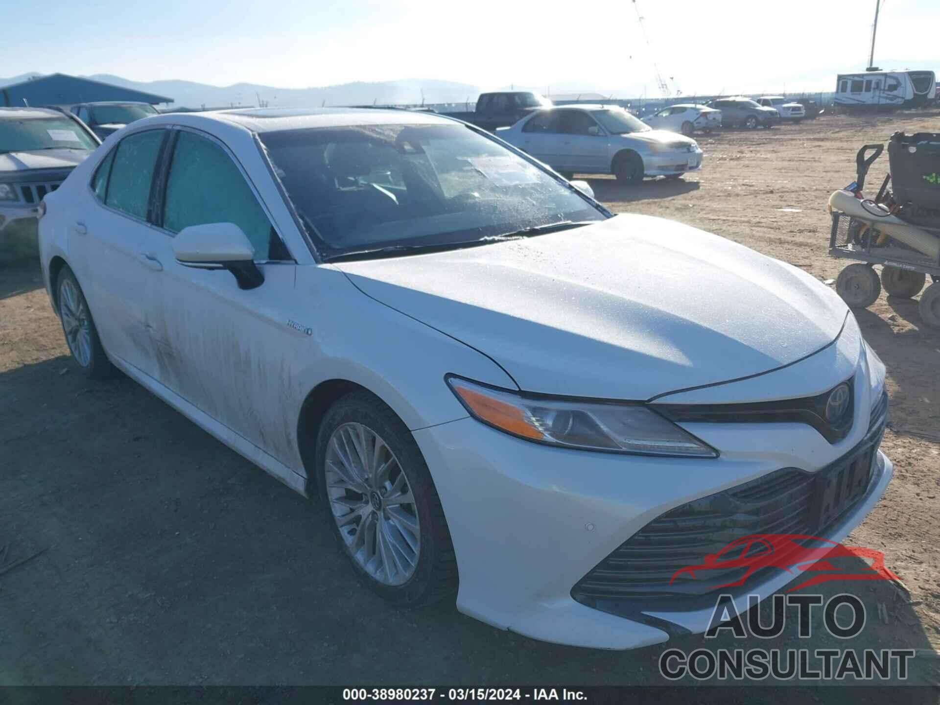 TOYOTA CAMRY HYBRID 2018 - 4T1B21HK4JU003147