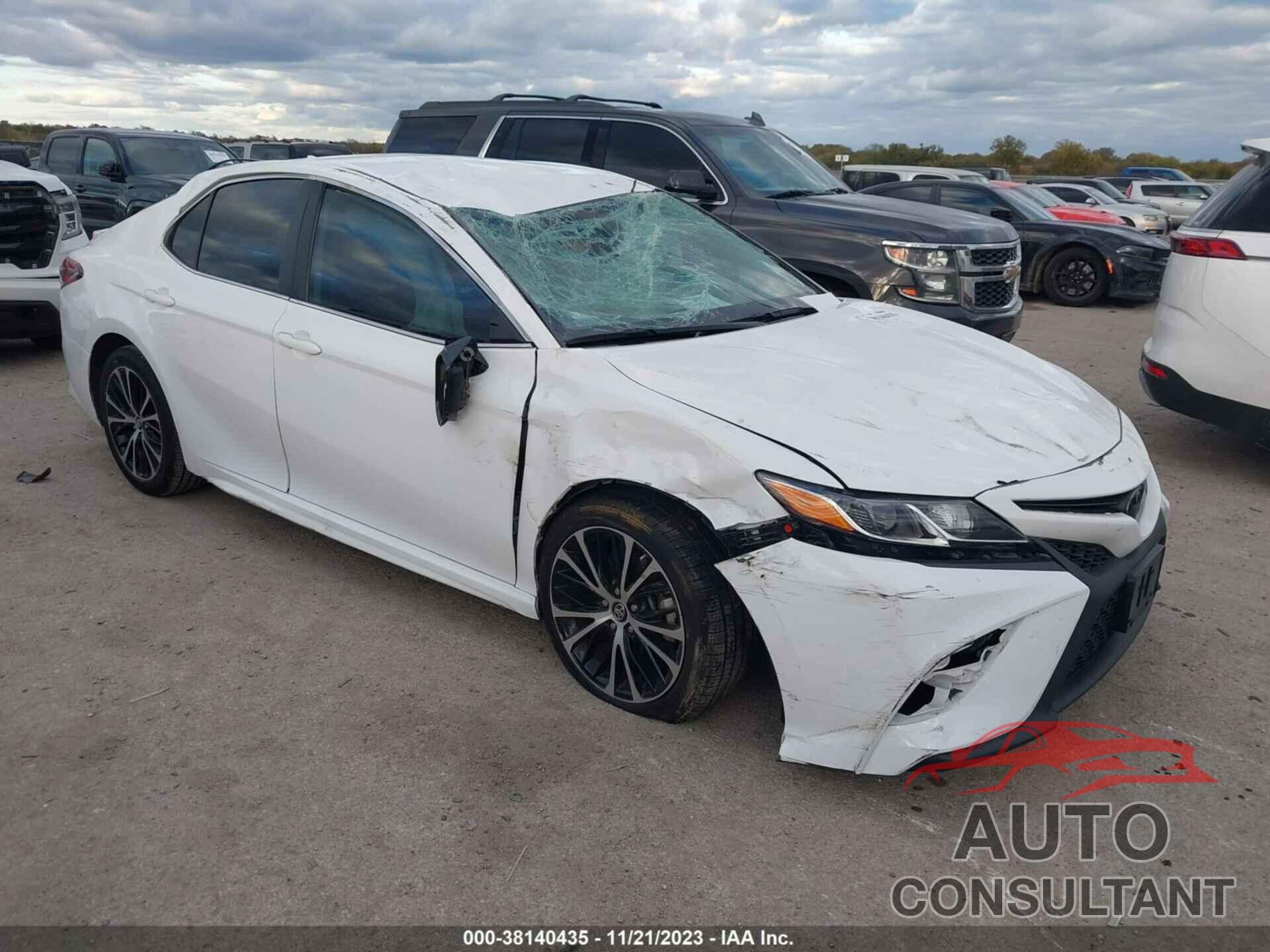 TOYOTA CAMRY 2019 - 4T1B11HK6KU746266