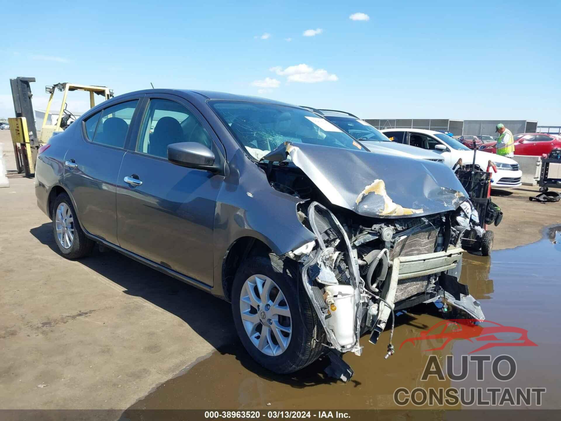 NISSAN VERSA 2018 - 3N1CN7AP7JL804774