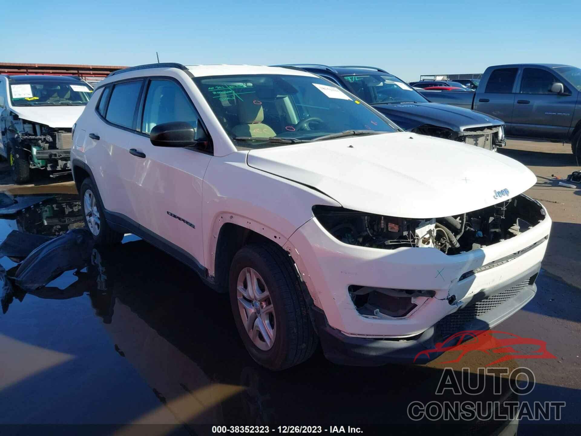 JEEP COMPASS 2018 - 3C4NJCAB1JT486665