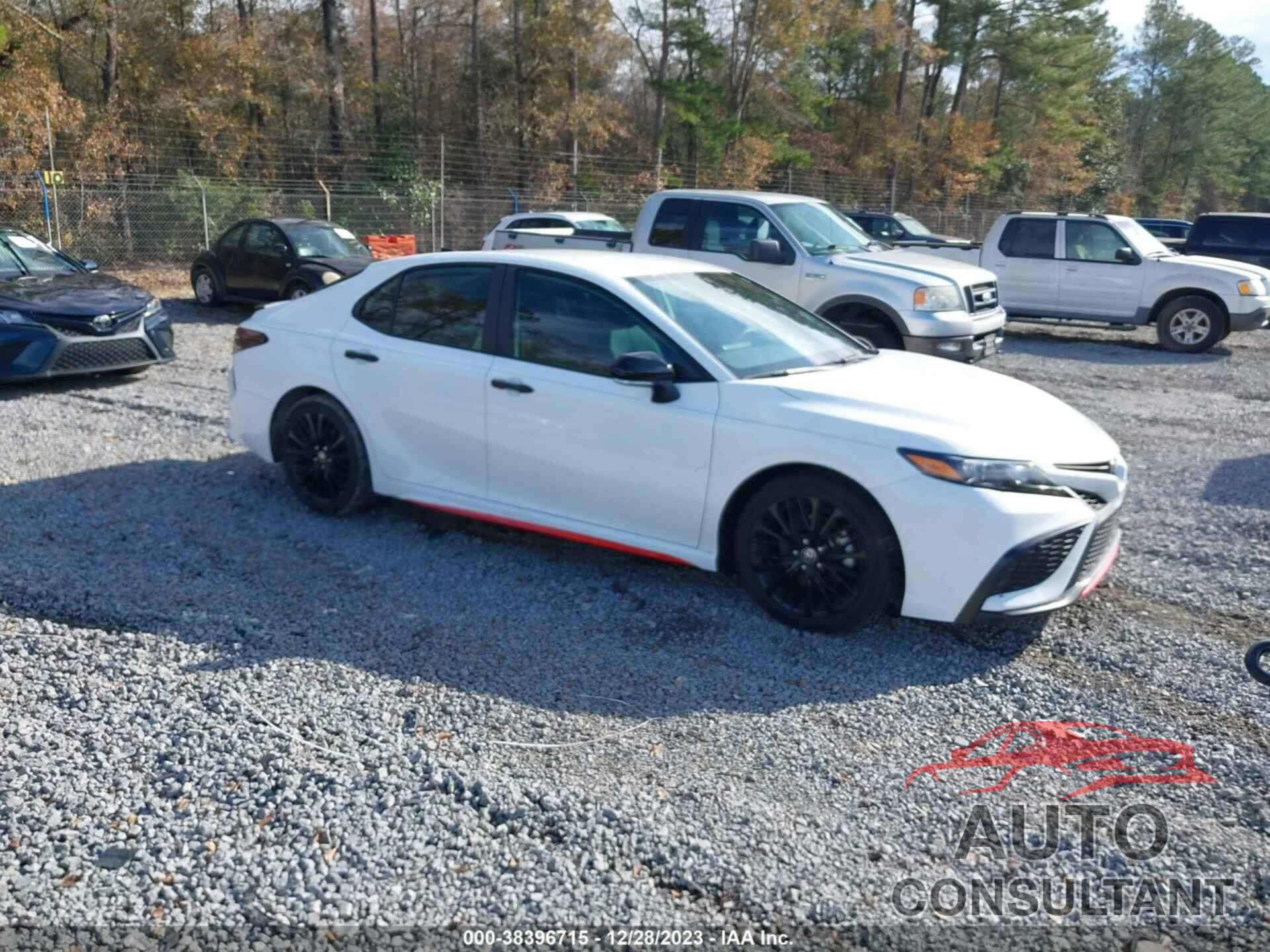 TOYOTA CAMRY 2022 - 4T1T11AK5NU004234