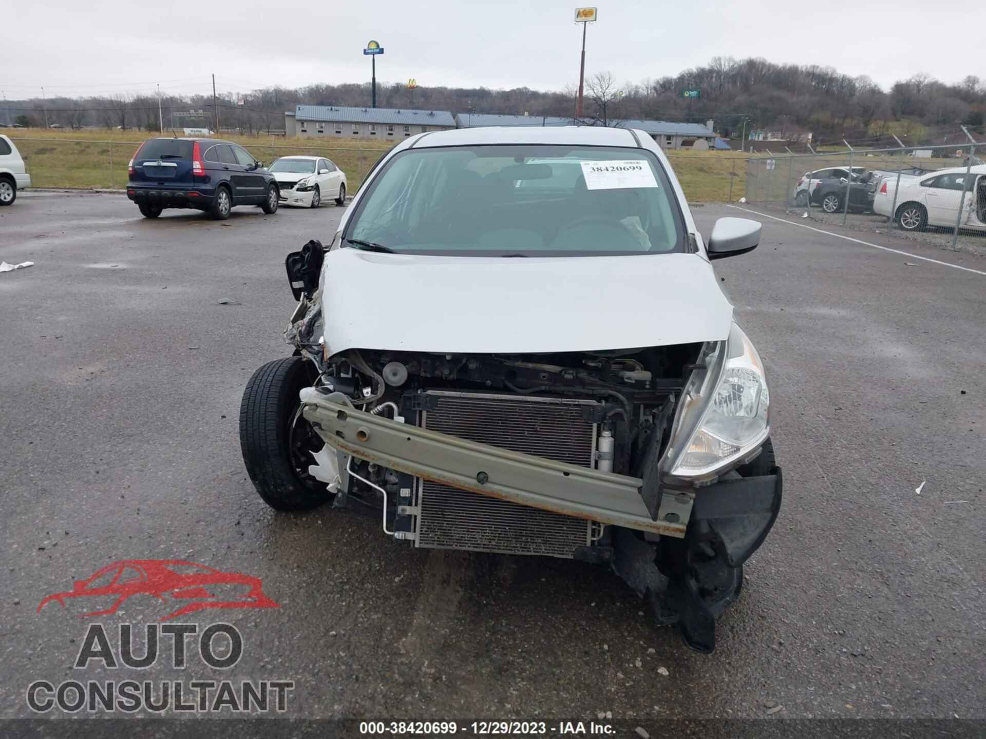 NISSAN VERSA 2016 - 3N1CN7AP1GL869810