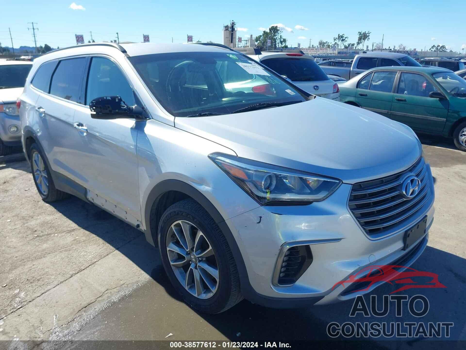 HYUNDAI SANTA FE 2018 - KM8SM4HF6JU270336