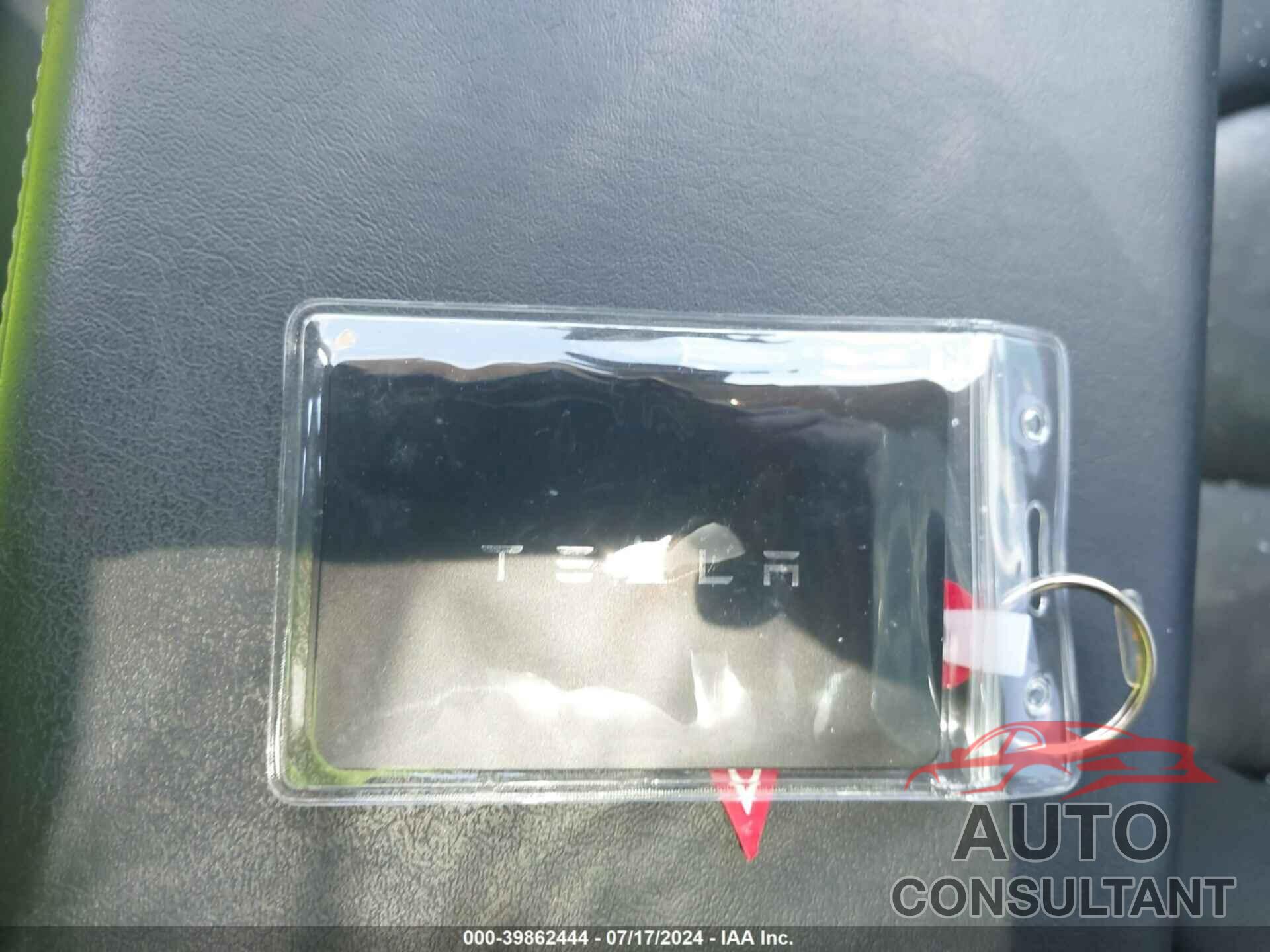 TESLA MODEL 3 2018 - 5YJ3E1EA1JF173115