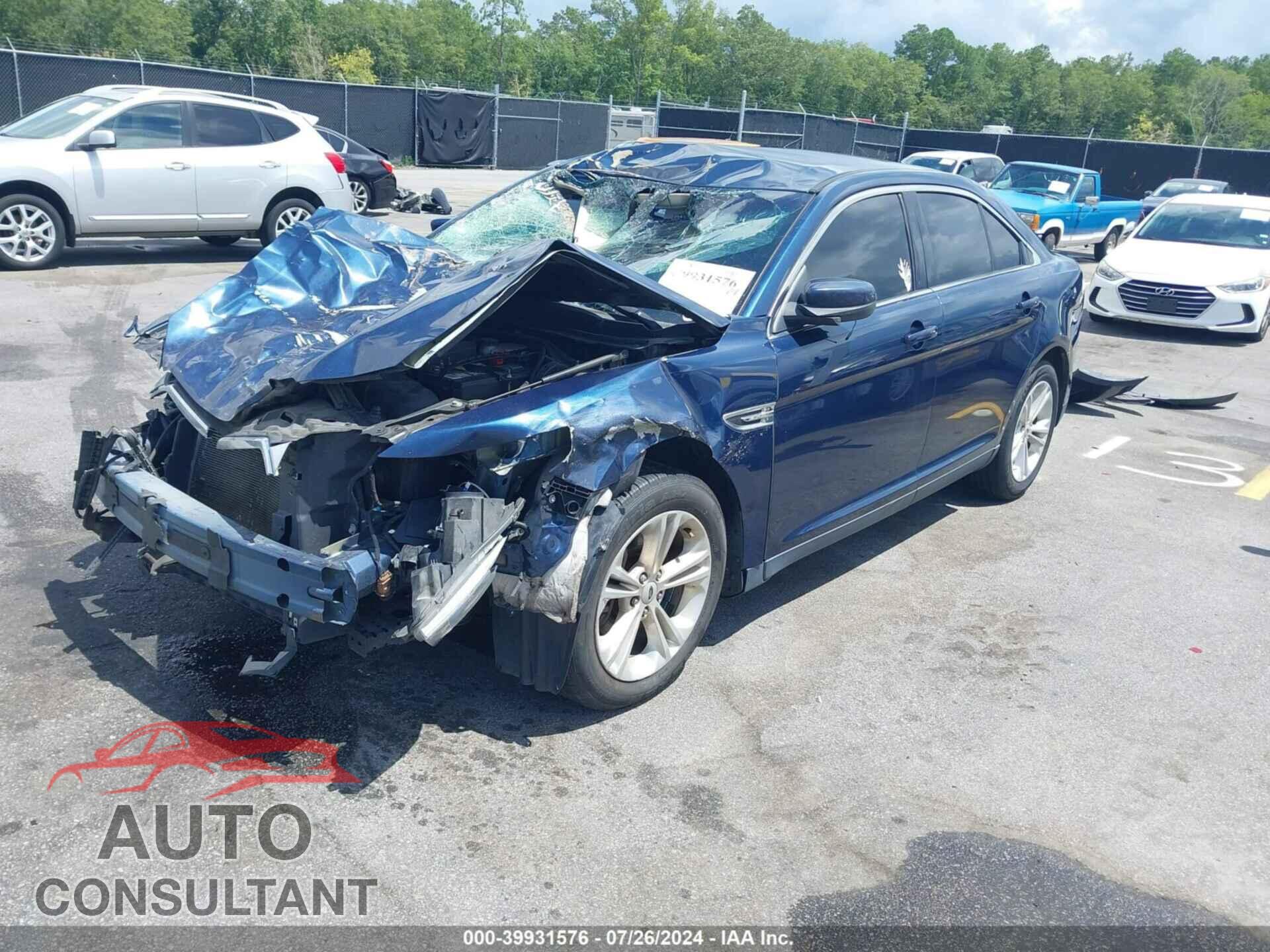 FORD TAURUS 2017 - 1FAHP2E86HG110861