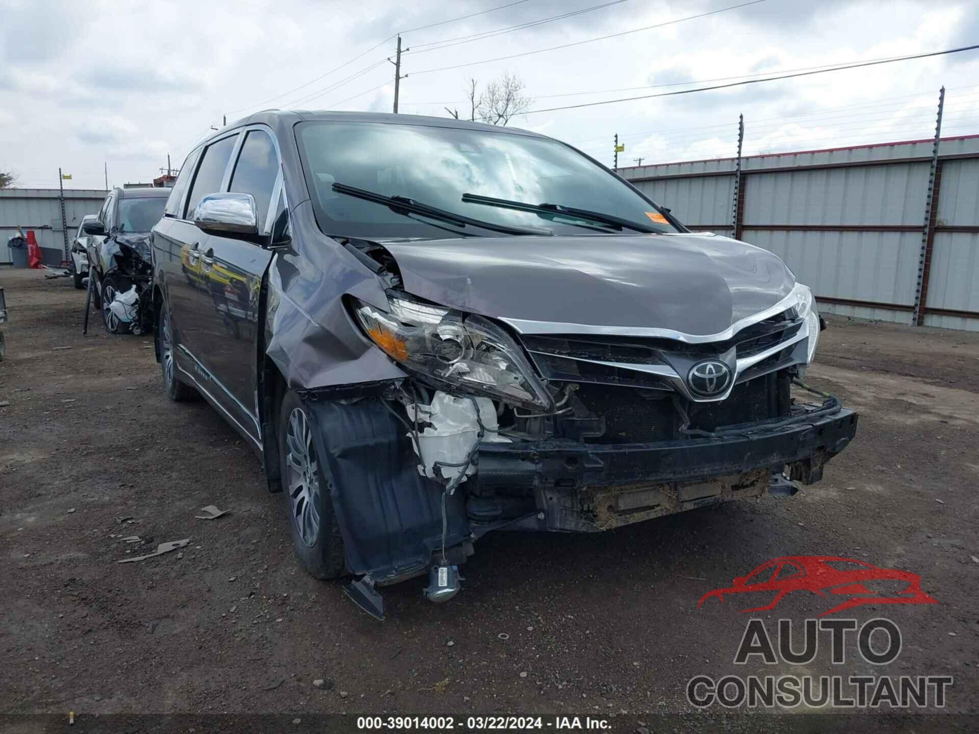 TOYOTA SIENNA 2018 - 5TDYZ3DC5JS963392