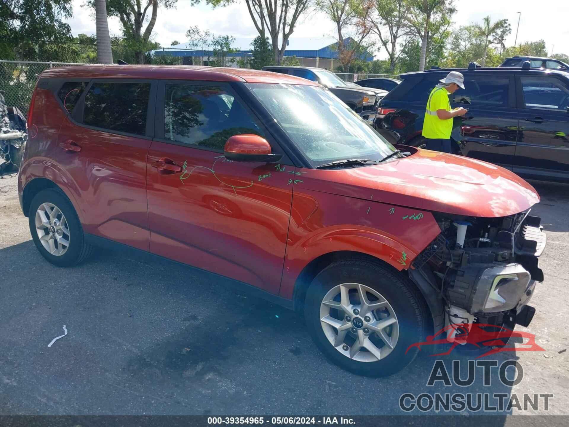 KIA SOUL 2020 - KNDJ23AU6L7116980